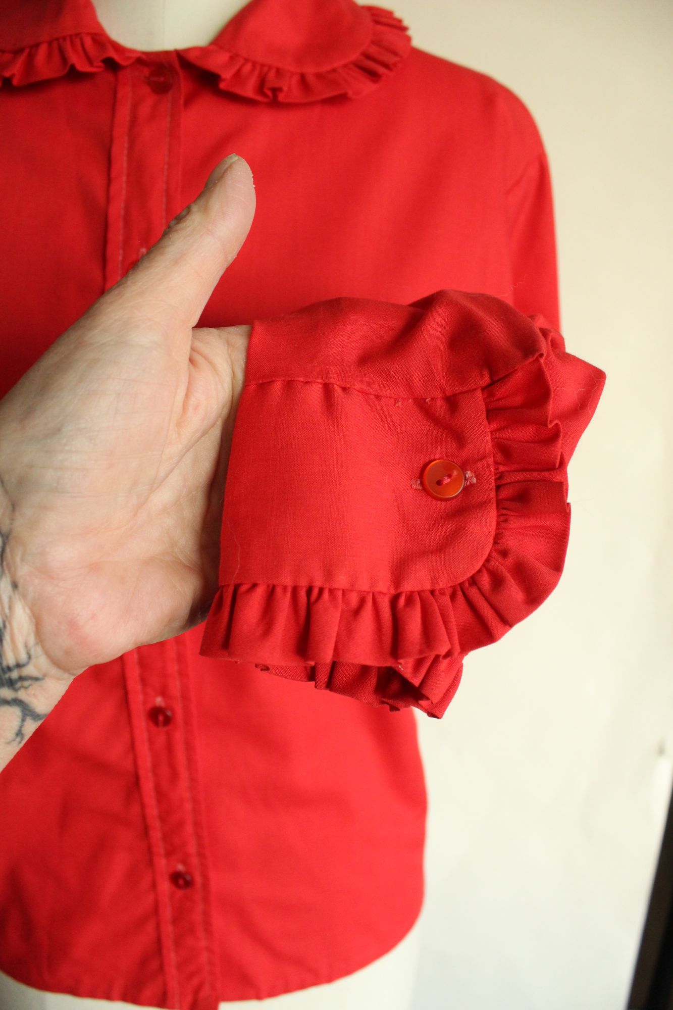 Vintage 1970s Lady Marlboro Red Button Up Shirt with Ruffled Collar