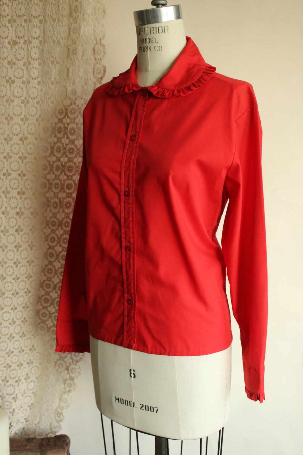 Vintage 1970s Lady Marlboro Red Button Up Shirt with Ruffled Collar