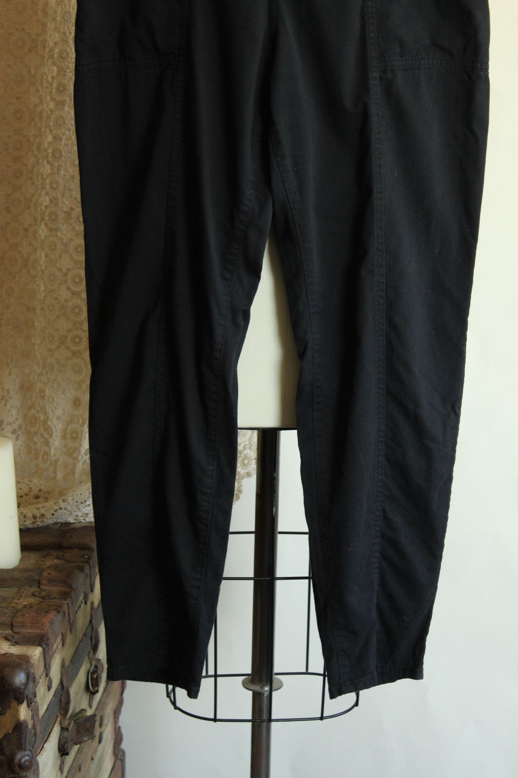 Womens Old Navy Pants,  Black Baggy Size Medium Cotton with Pockets, Elastic