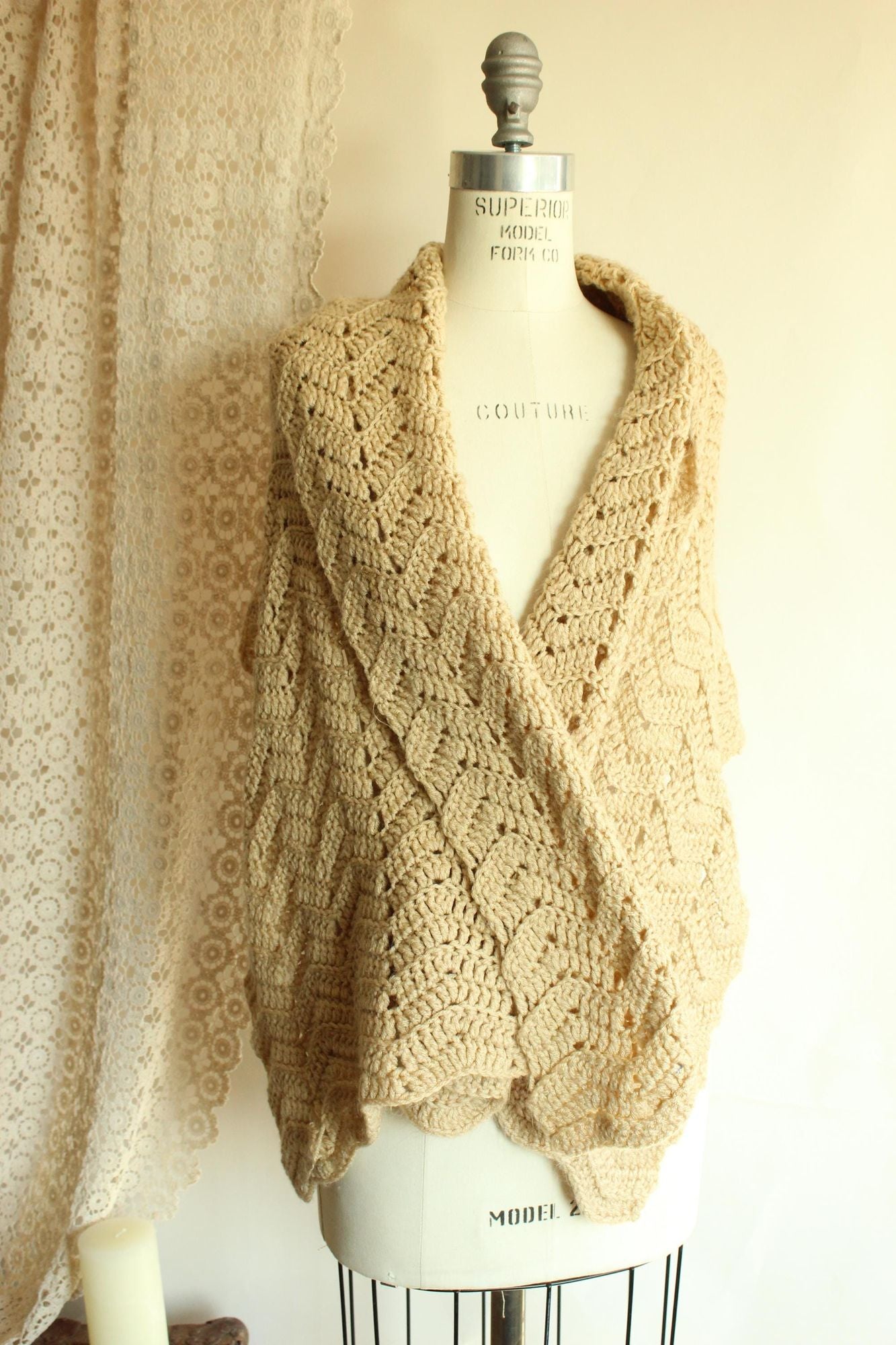 Vintage 1960s 1970s Knit Beige Wrap