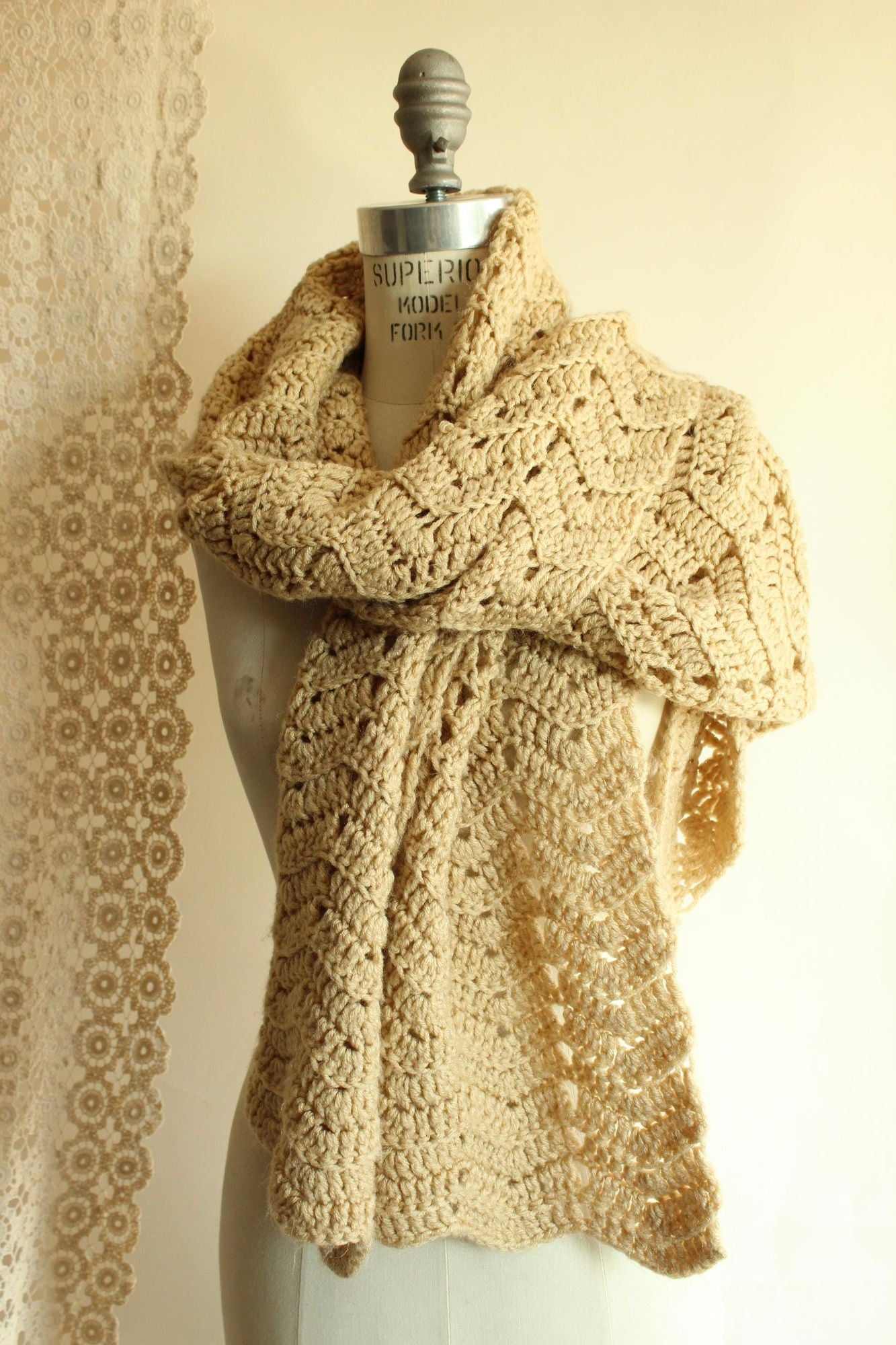 Vintage 1960s 1970s Knit Beige Wrap