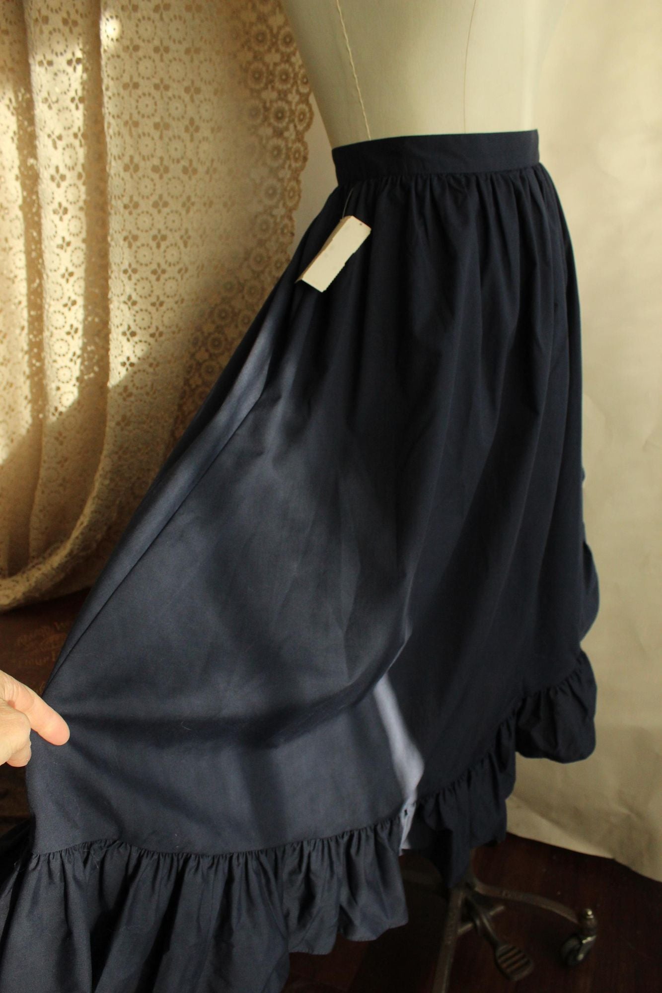 Vintage 1970s 1980s NWT Clyde Navy Blue Skirt with Ruffle Hem and Side Buttons