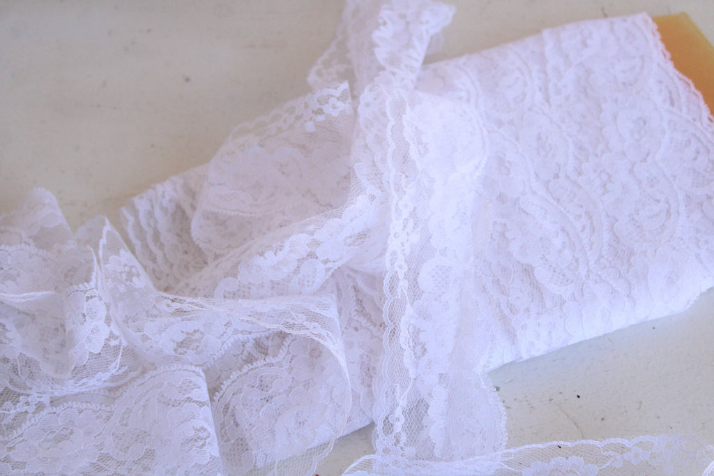 Vintage White Lace Trim, 3 Yards, 2.25" wide, Nylon