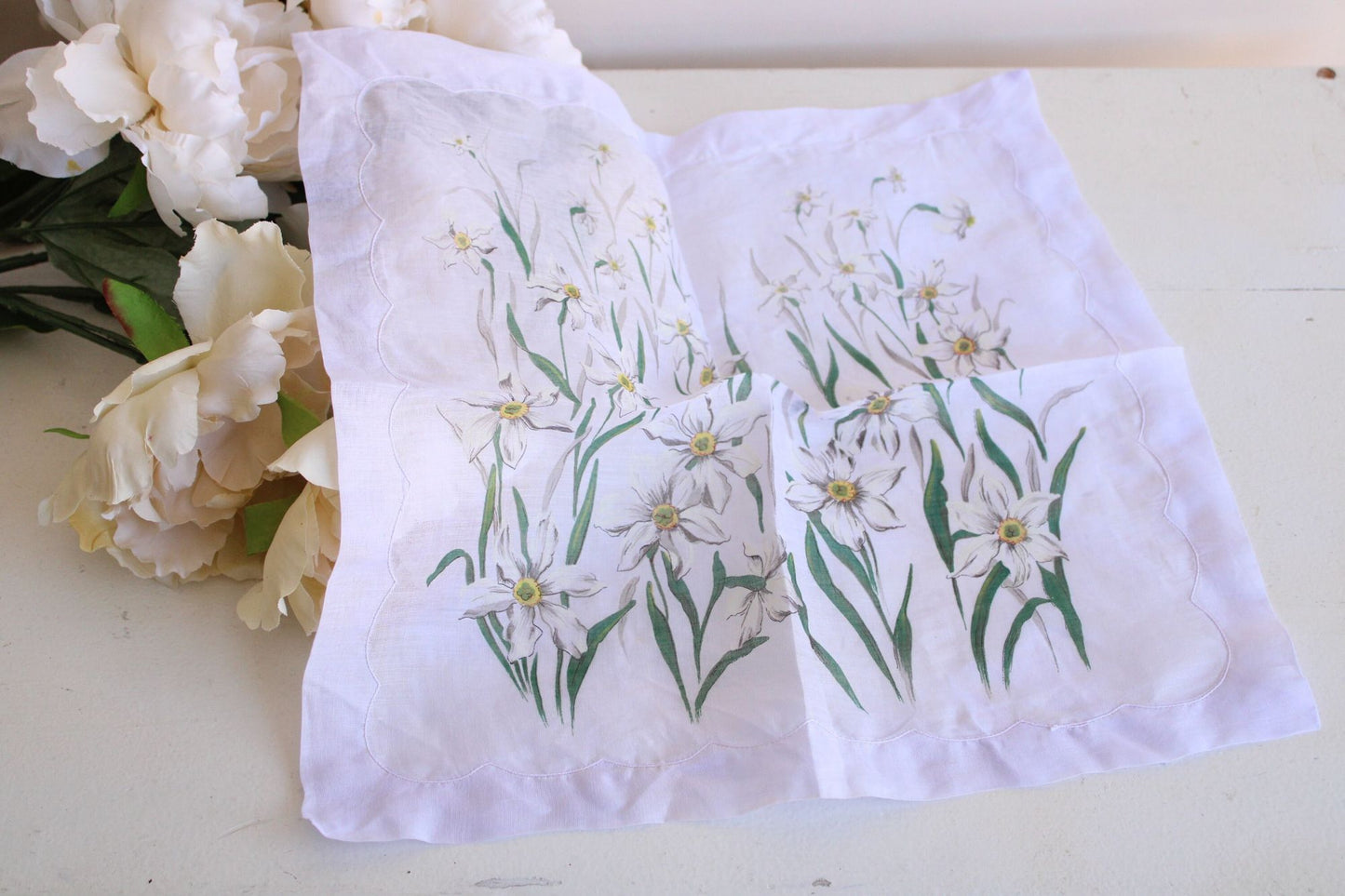 Vintage White Daffodil  Flower Print Linen Hankie