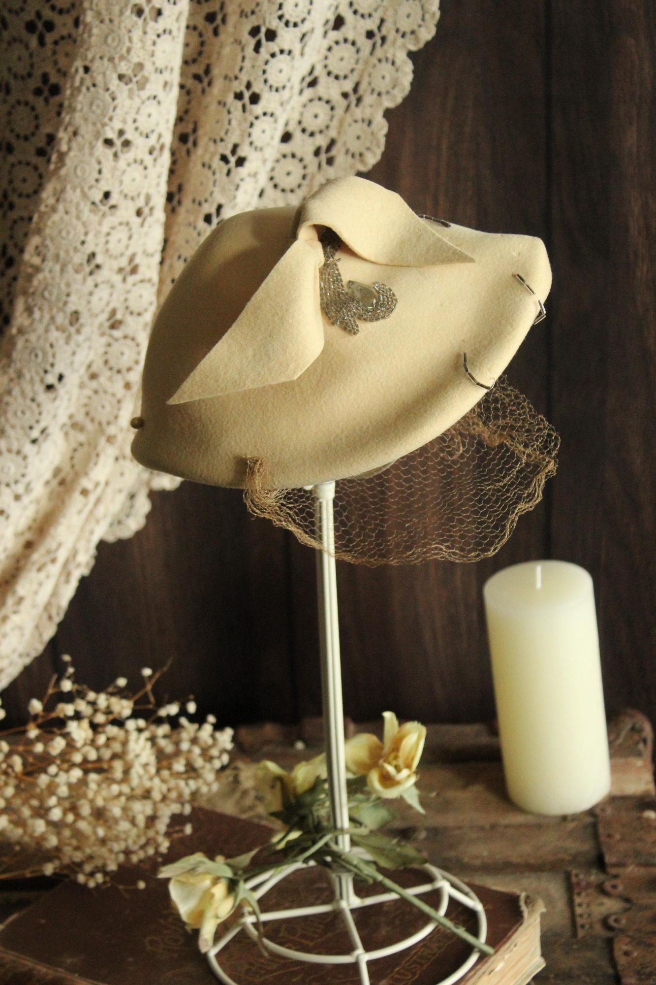 Vintage 1950s Chapeau Louise Ivory Wool Felt Hat with Birdcage Veil