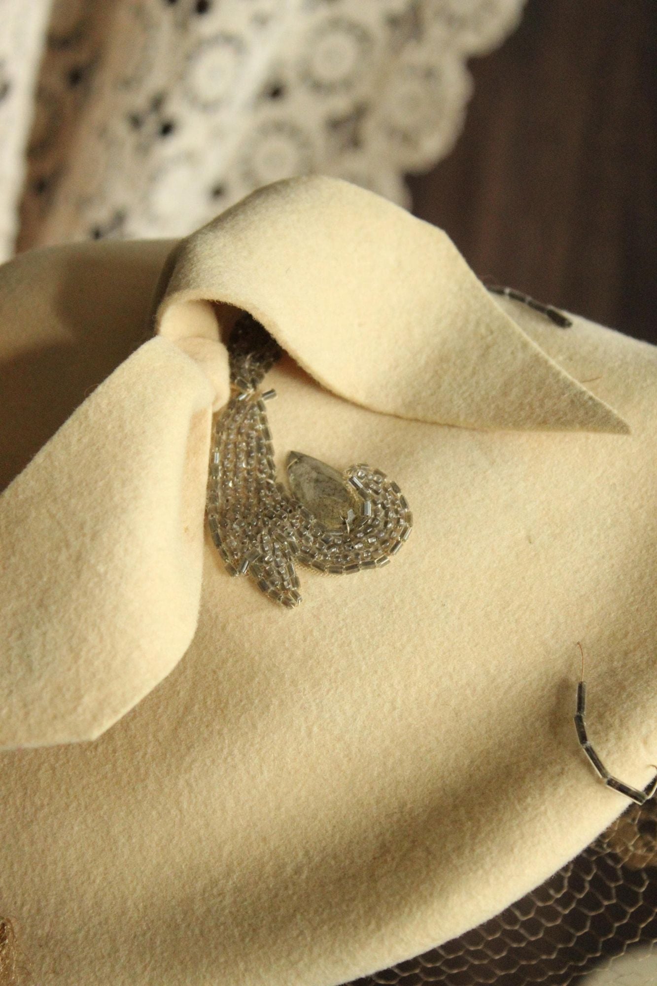 Vintage 1950s Chapeau Louise Ivory Wool Felt Hat with Birdcage Veil