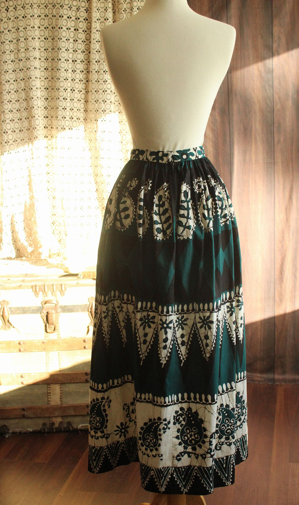 Vintage 1960s 1970s Black Teal and White Maxiskirt in a Batik Print