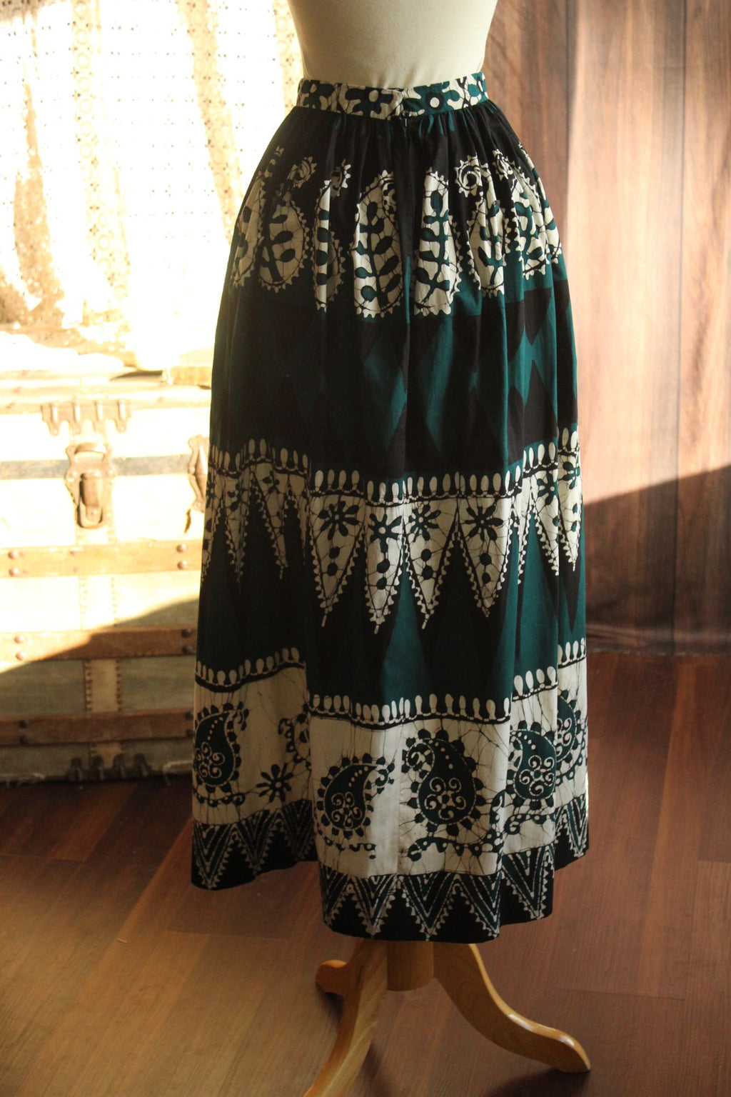 Vintage 1960s 1970s Black Teal and White Maxiskirt in a Batik Print