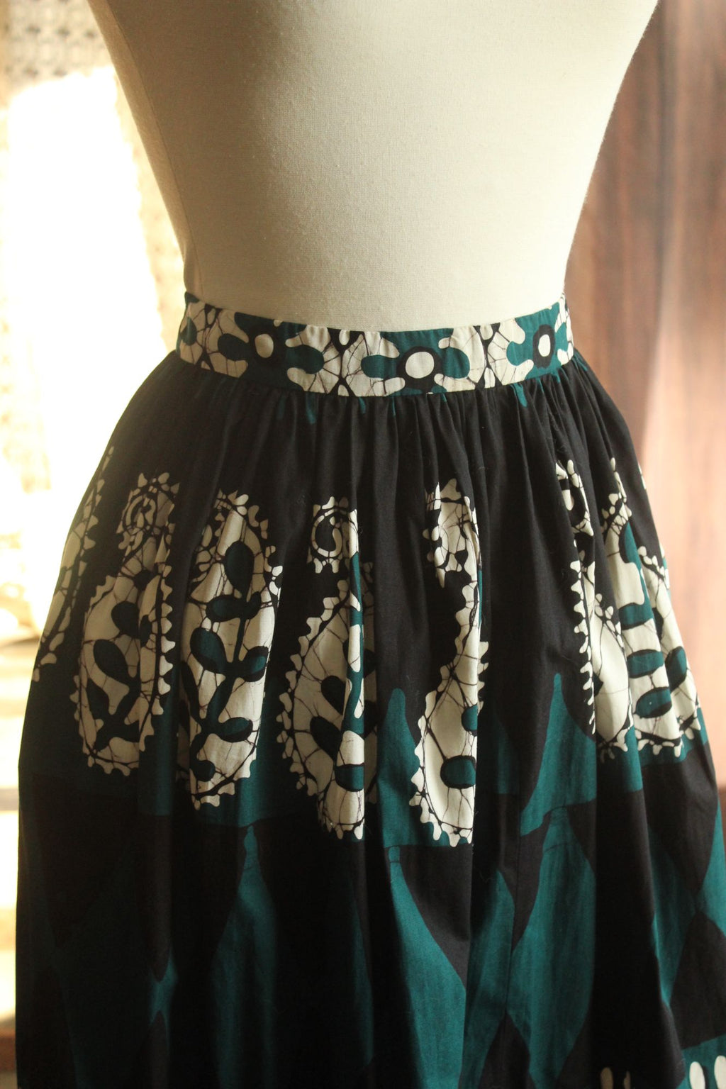 Vintage 1960s 1970s Black Teal and White Maxiskirt in a Batik Print