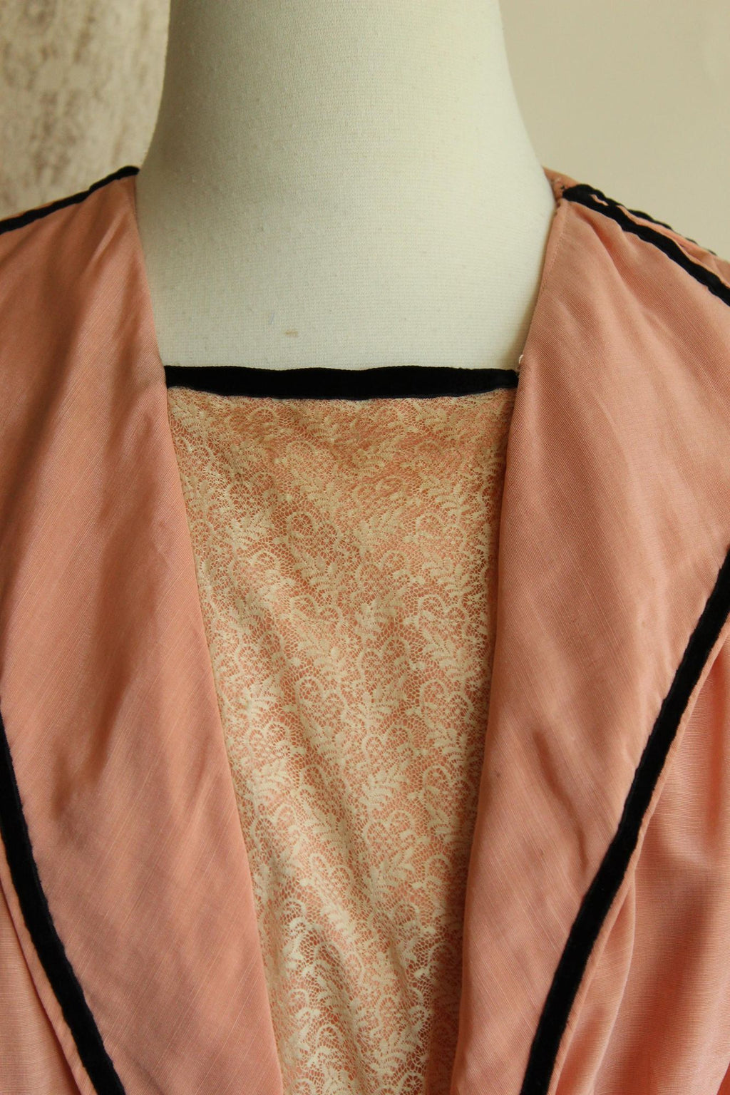 Vintage Antique 1900s Edwardian Jacket in Pink Silk with Black Trim