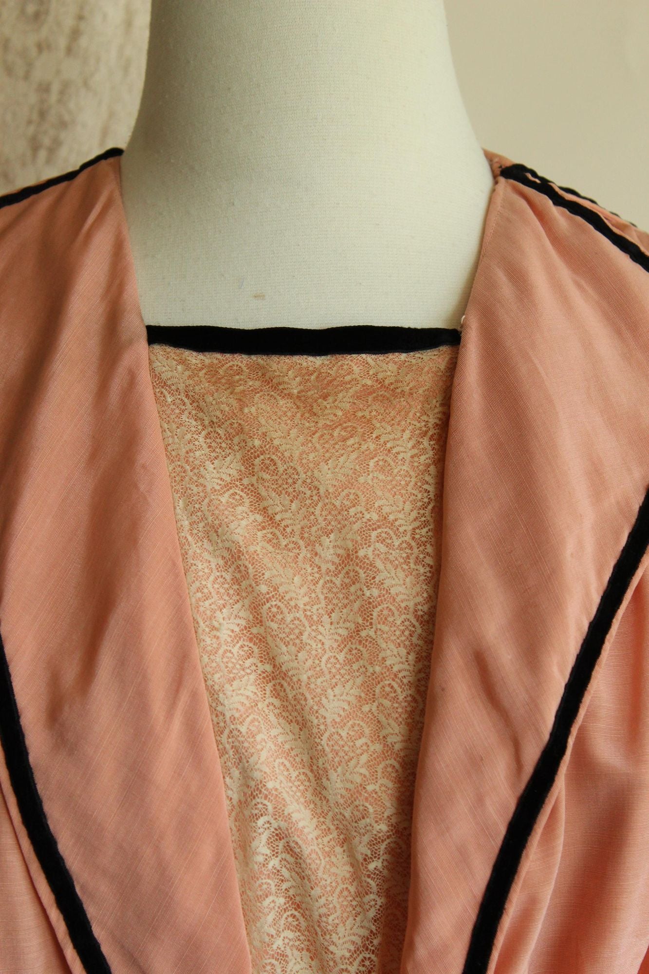 Vintage Antique 1900s Edwardian Jacket in Pink Silk with Black Trim