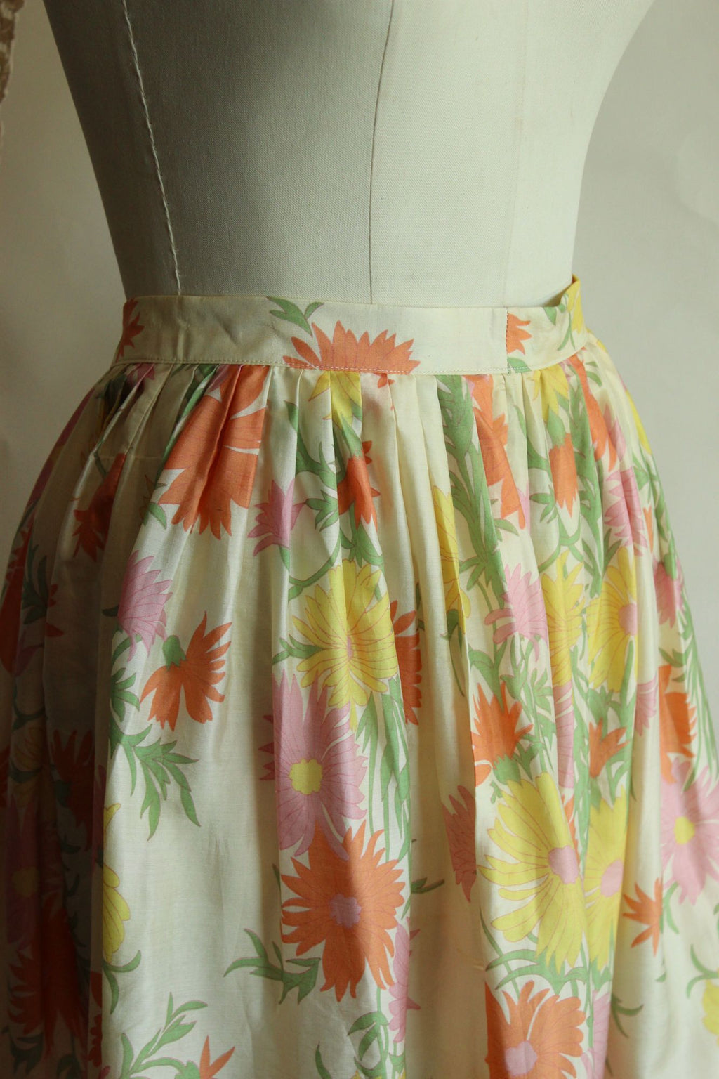 Vintage 1960s Silk Pastel Floral Pleated Circle Skirt