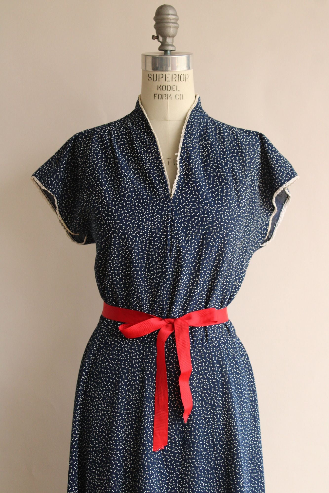 Vintage 1970s 1980s Dress with Belt, Volup size in Blue and White