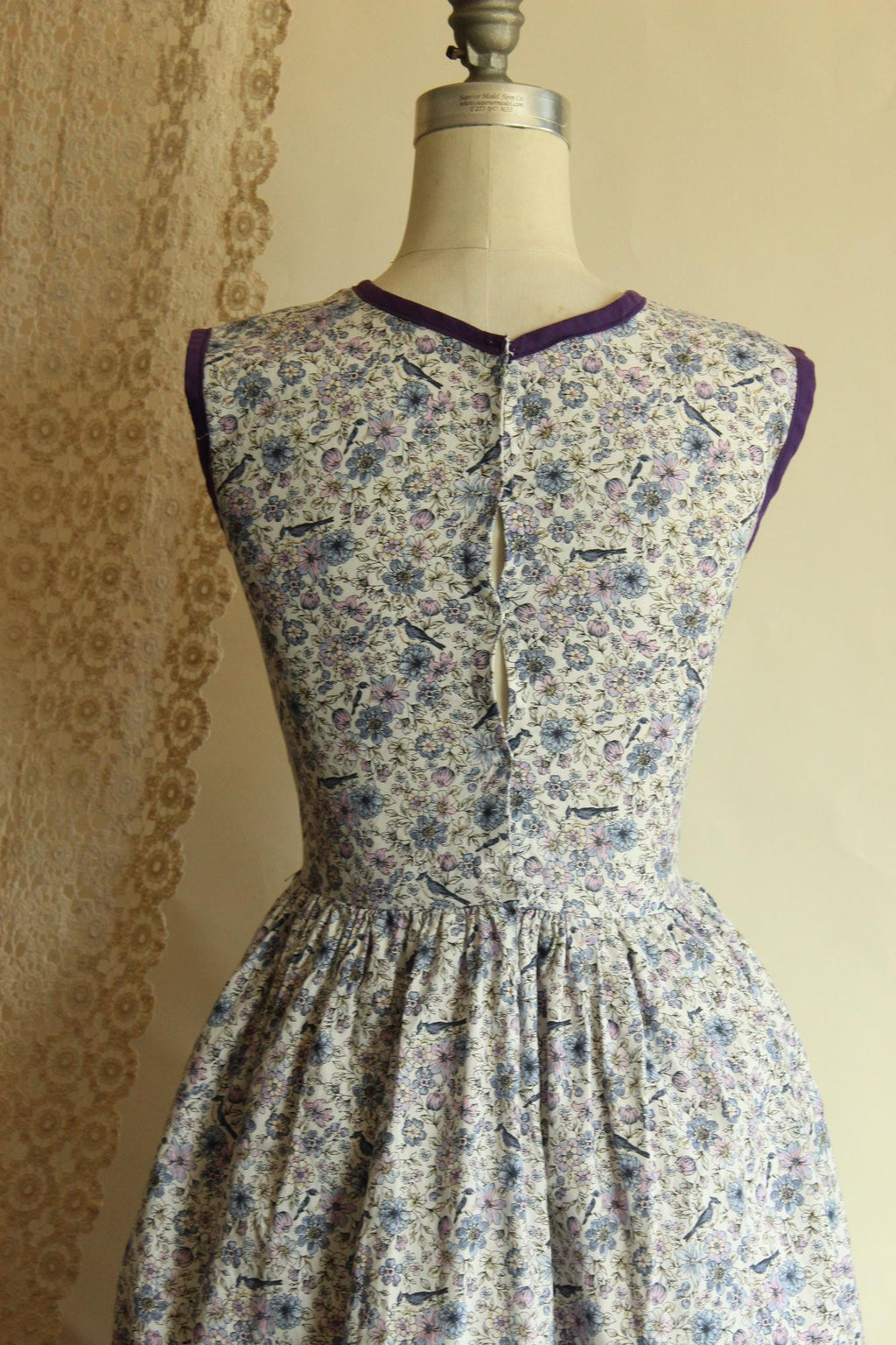 Vintage 1950s Bluebird Print Dress with Pockets