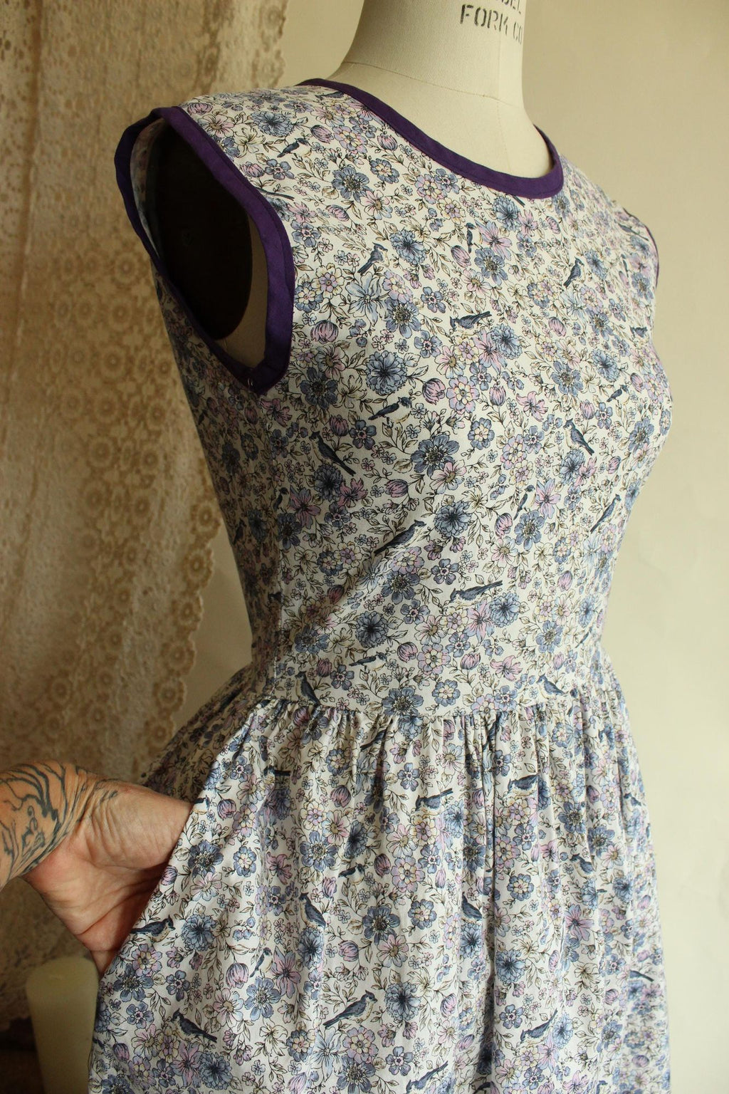 Vintage 1950s Bluebird Print Dress with Pockets