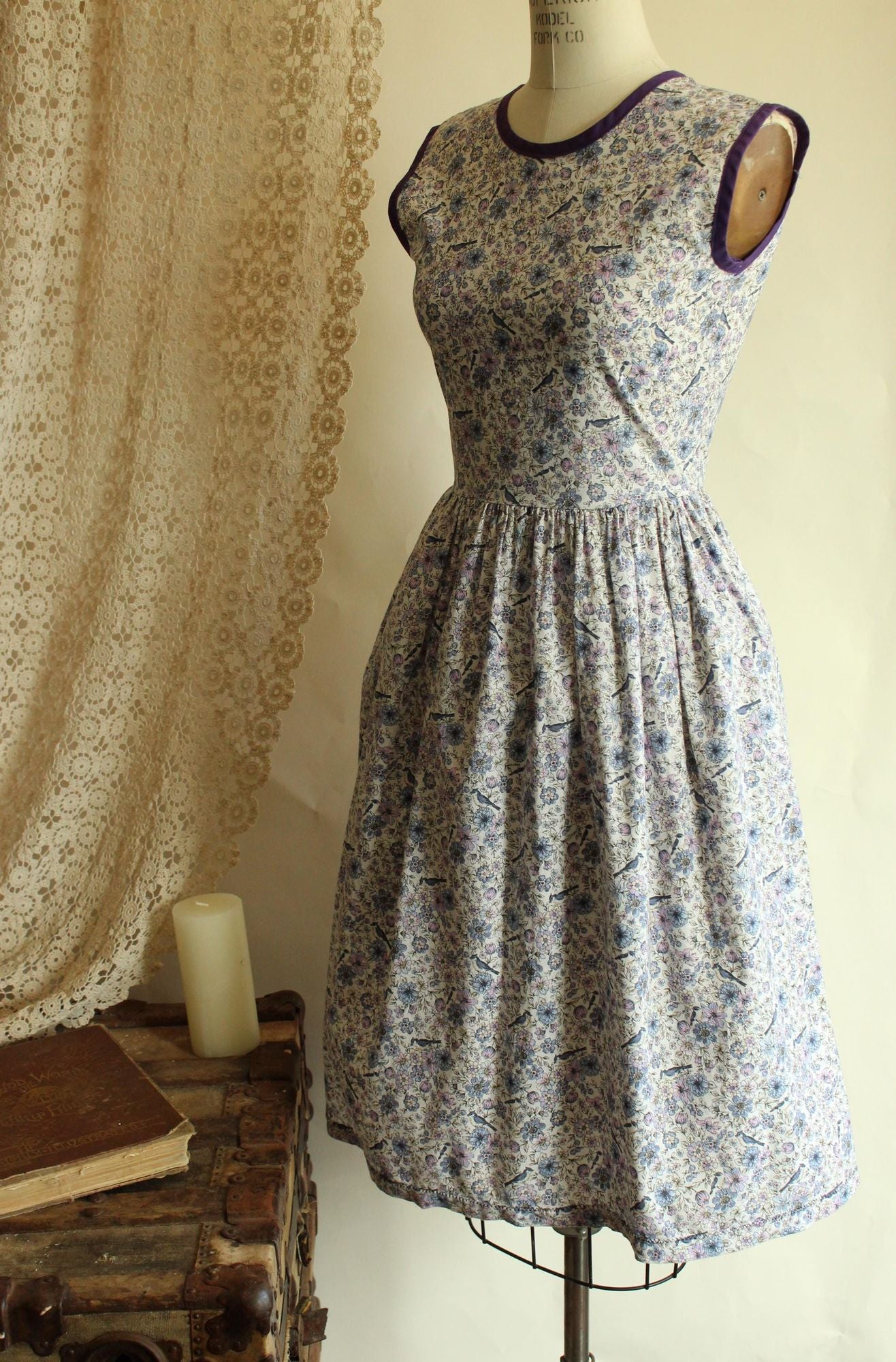 Vintage 1950s Bluebird Print Dress with Pockets