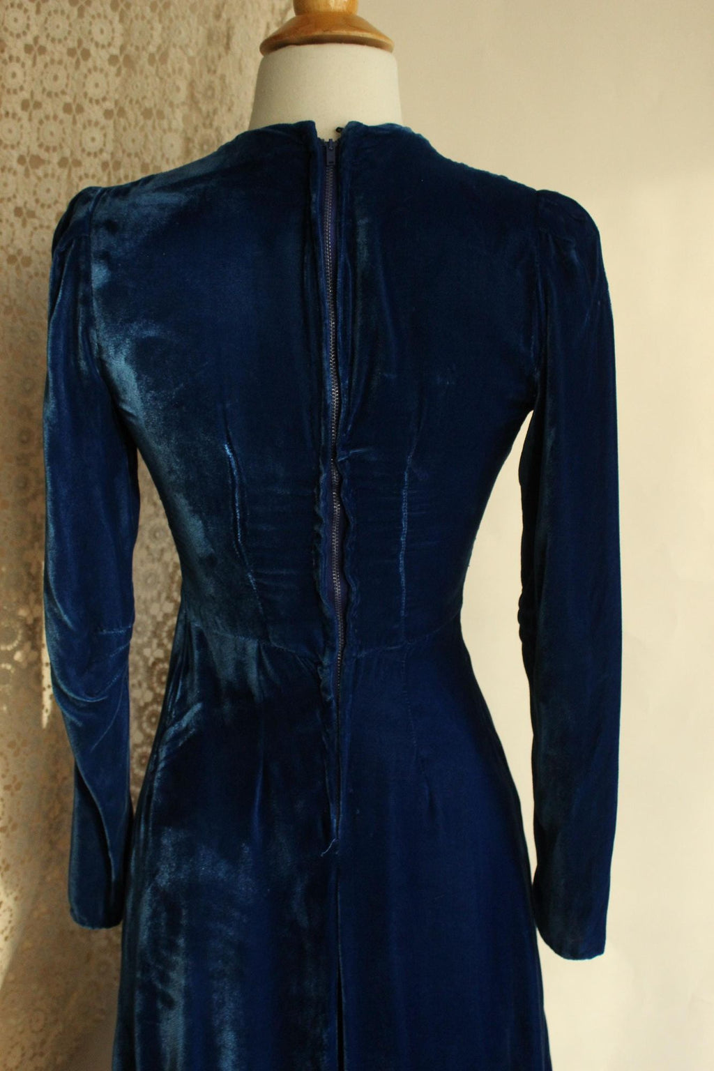 Vintage 1930s Royal Blue Silk Velvet Dress