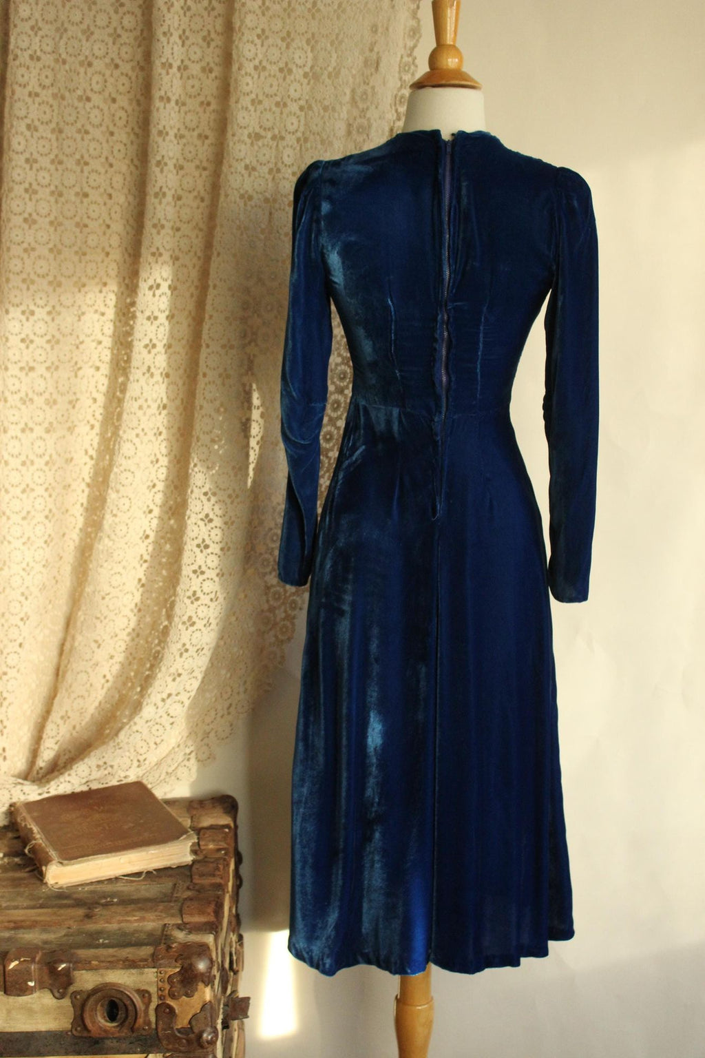 Vintage 1930s Royal Blue Silk Velvet Dress