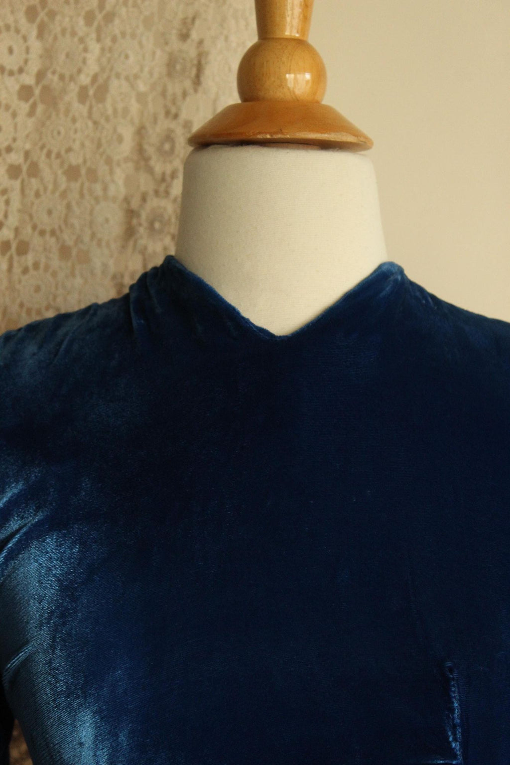 Vintage 1930s Royal Blue Silk Velvet Dress