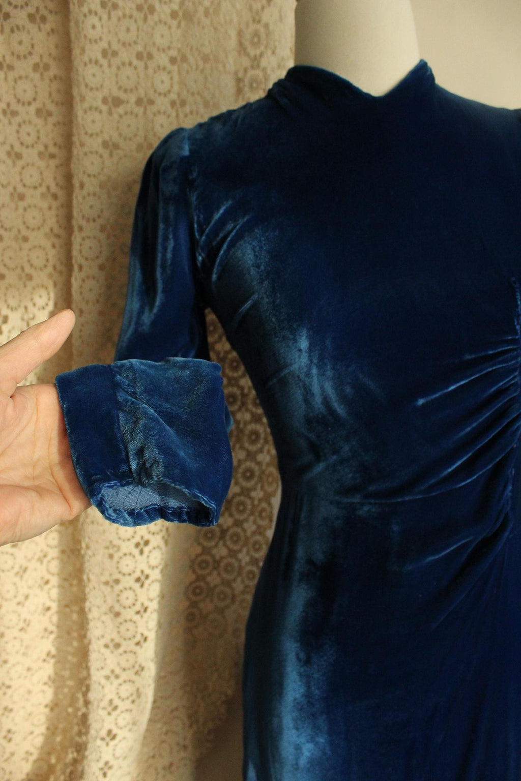 Vintage 1930s Royal Blue Silk Velvet Dress