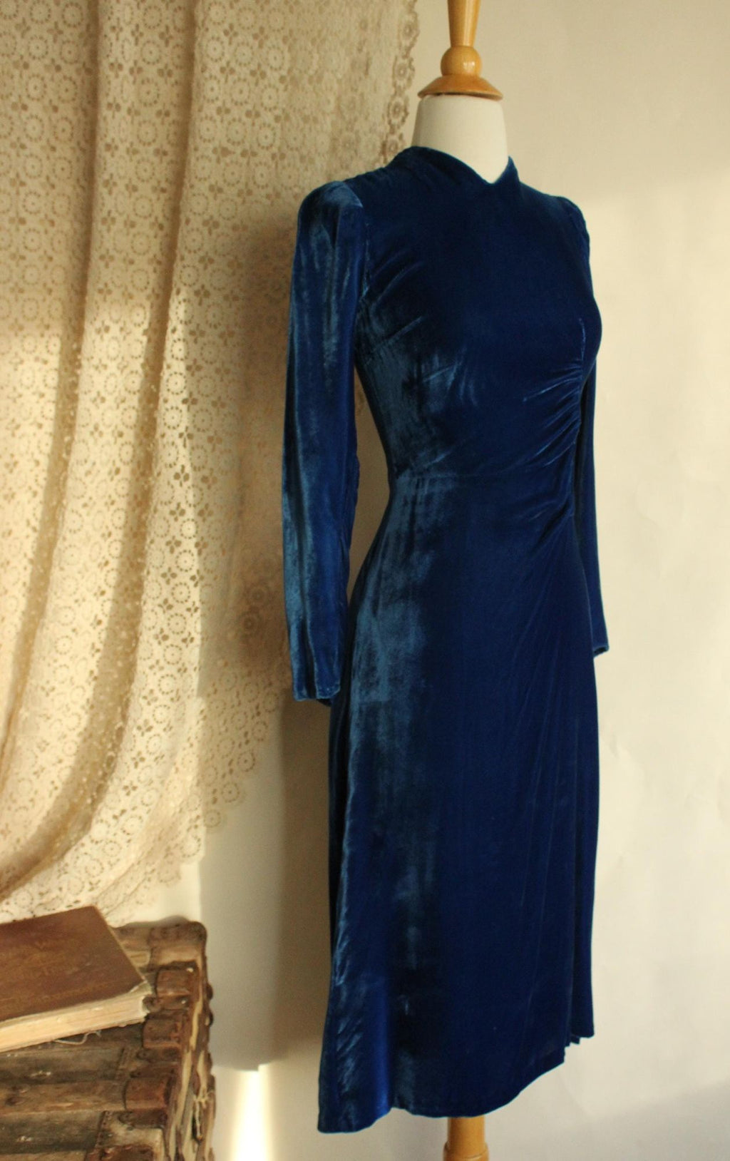 Vintage 1930s Royal Blue Silk Velvet Dress