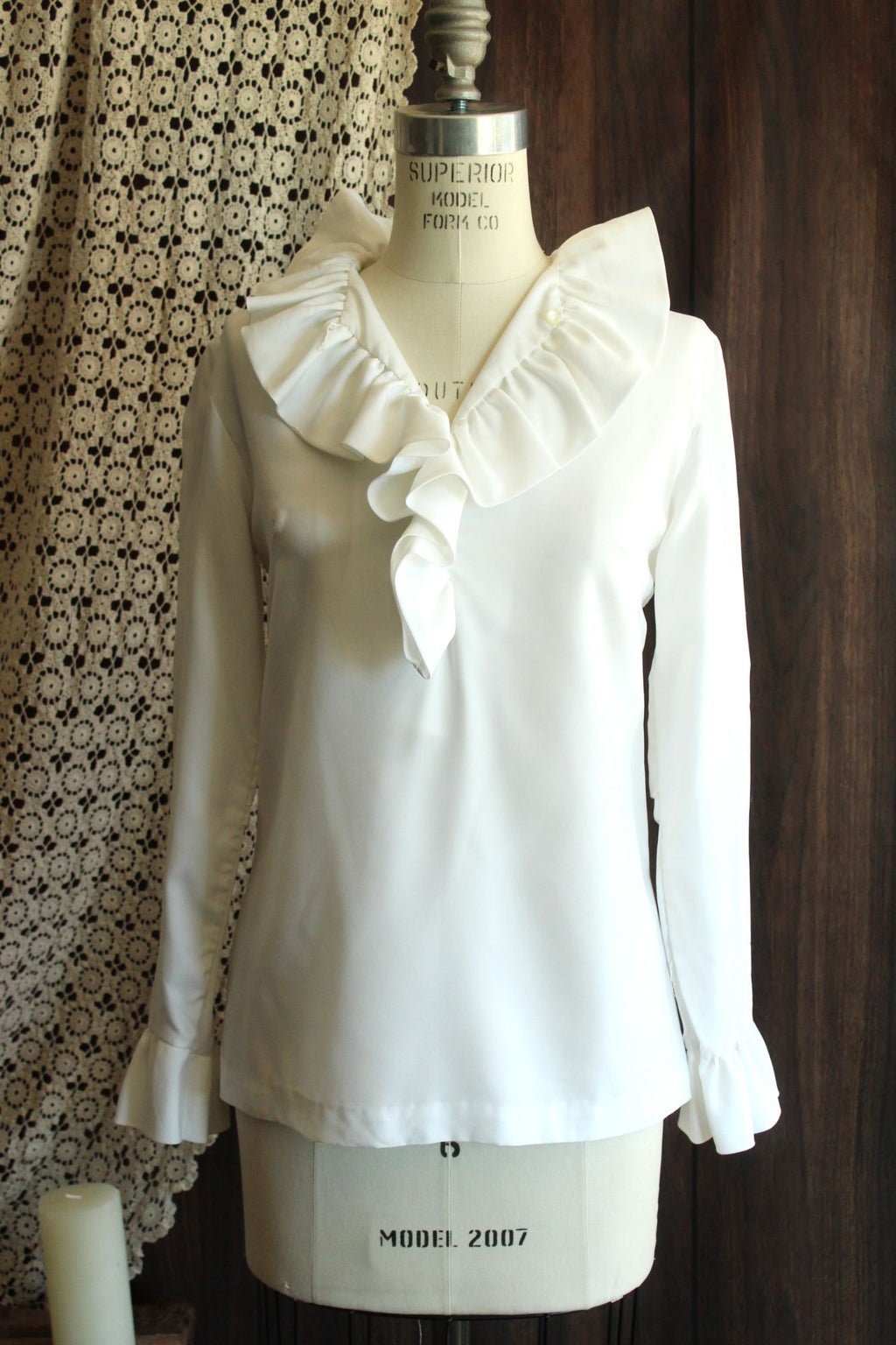 Vintage 1960s Teddi of California White Ruffle Collar Blouse