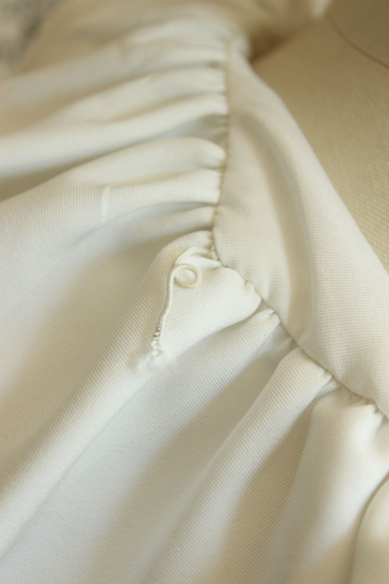 Vintage 1960s Teddi of California White Ruffle Collar Blouse