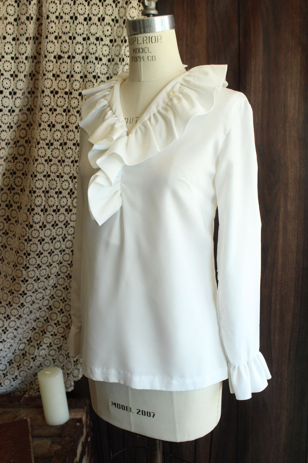 Vintage 1960s Teddi of California White Ruffle Collar Blouse