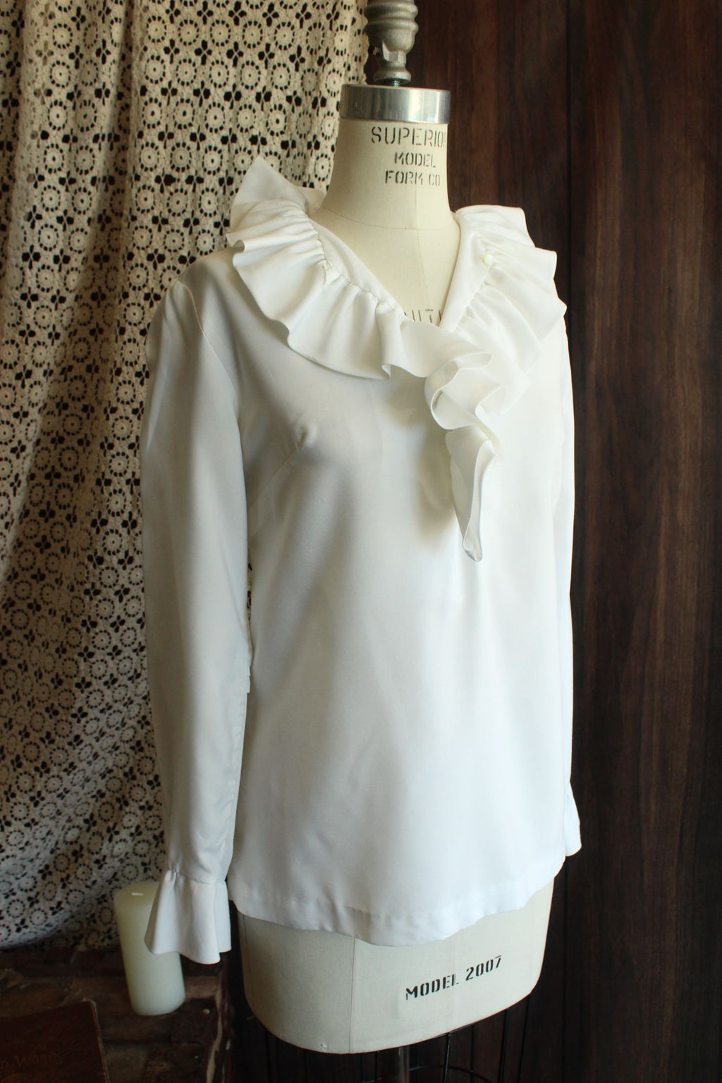 Vintage 1960s Teddi of California White Ruffle Collar Blouse