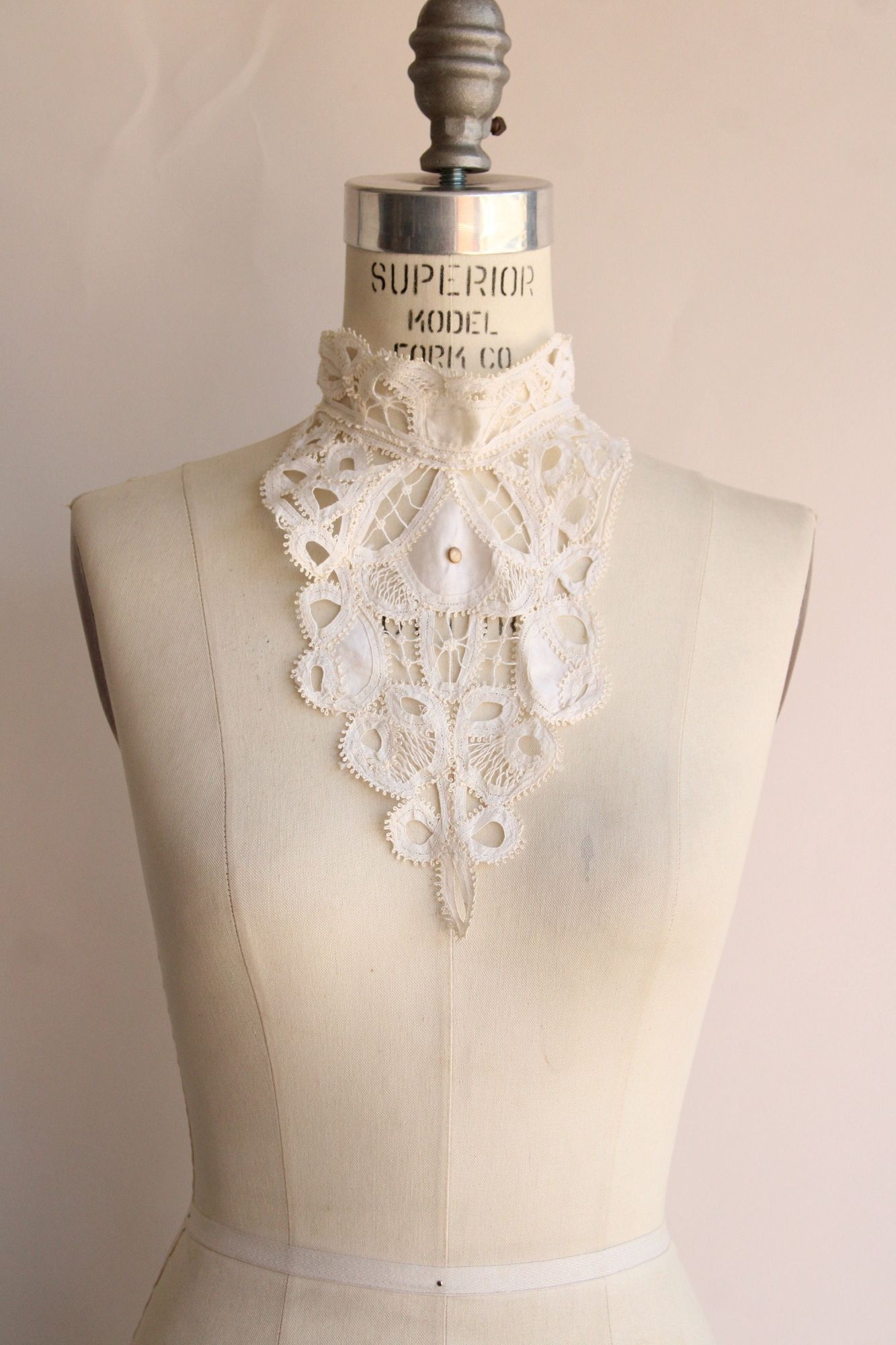 Vintage 1940s 1950s Lace Collar