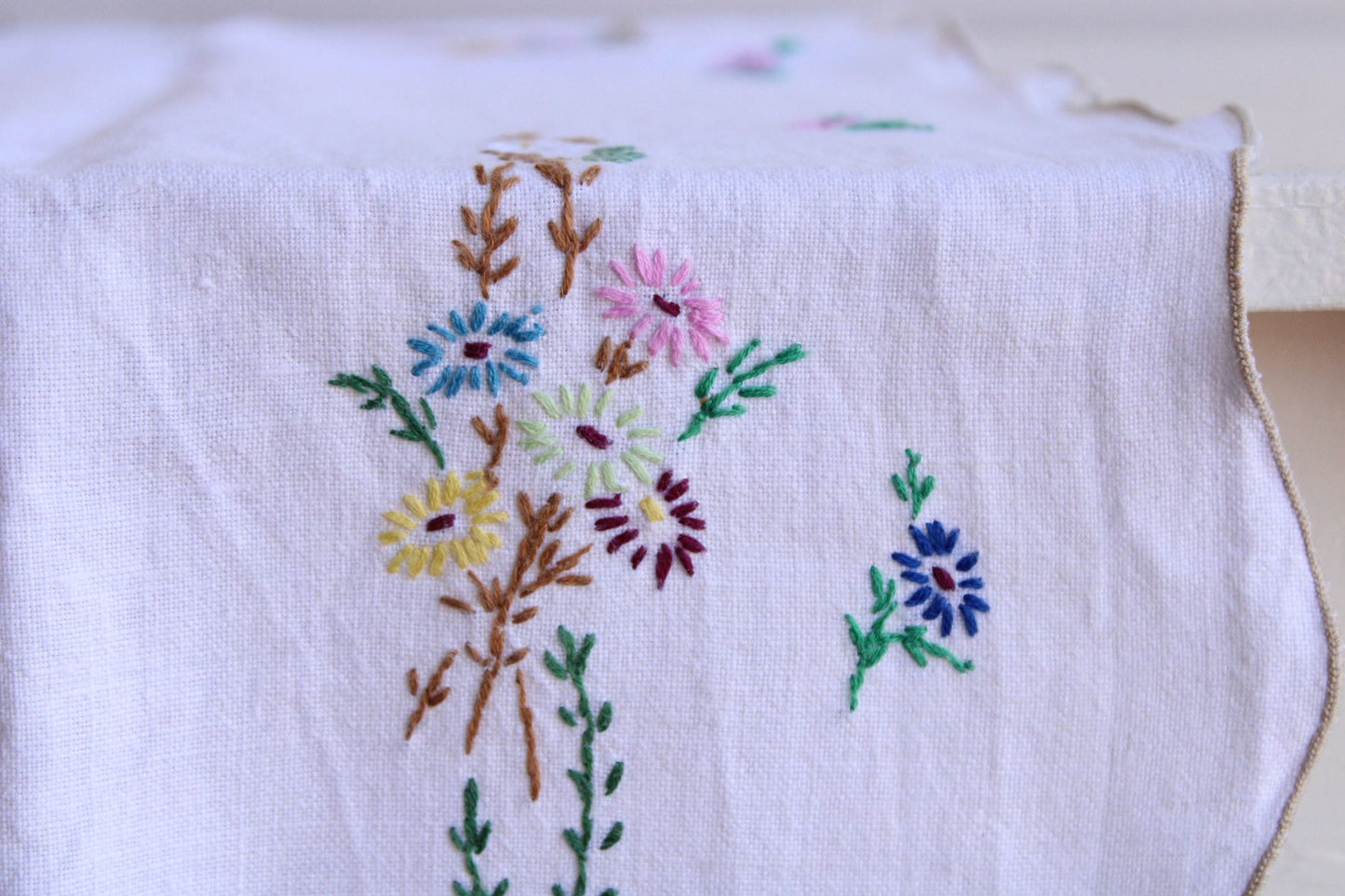 Vintage Small Linen Embroidered Flowers Table Runner