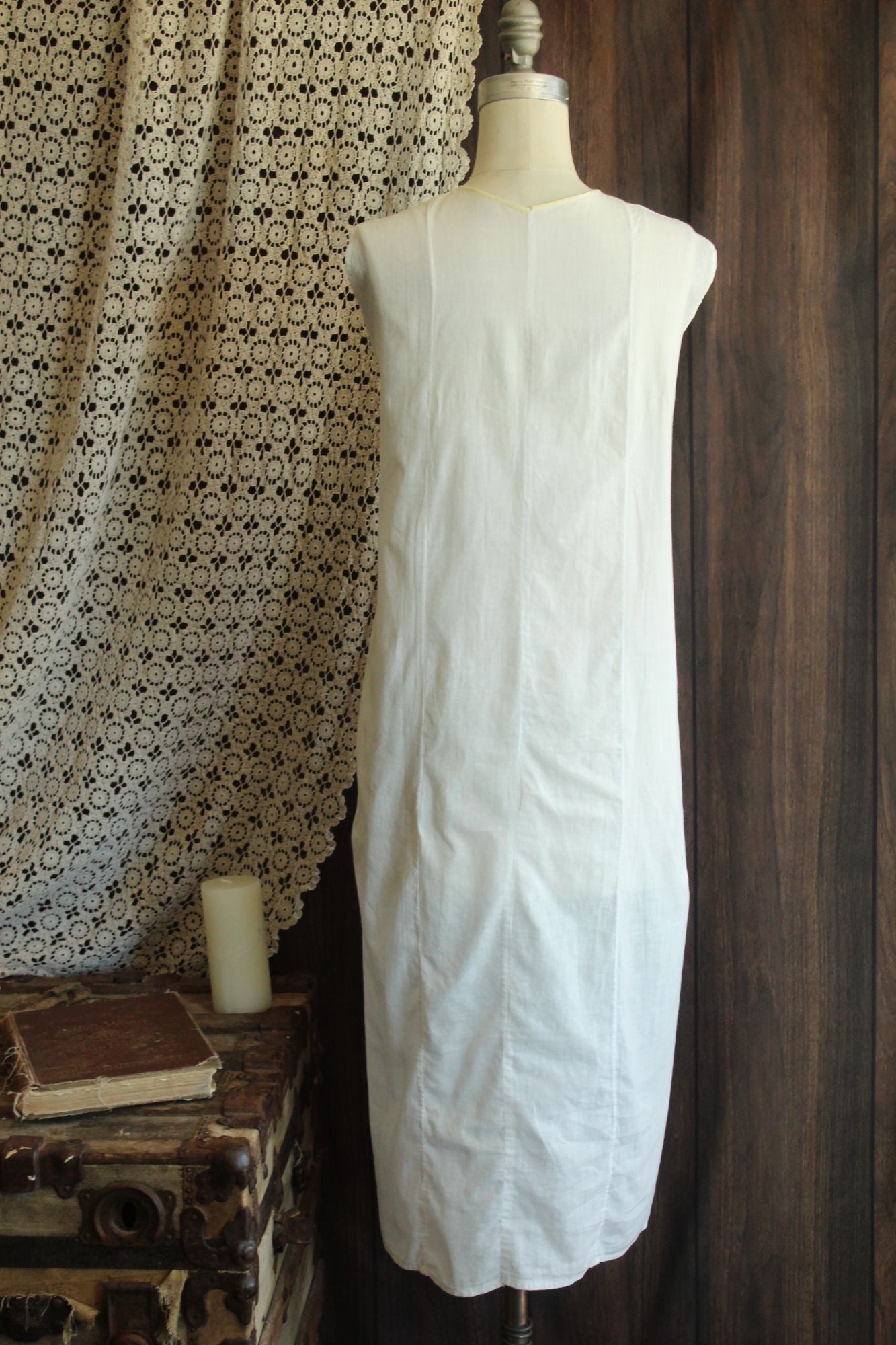 Antique 1910s 1920s White Cotton Embroidered Nightgown