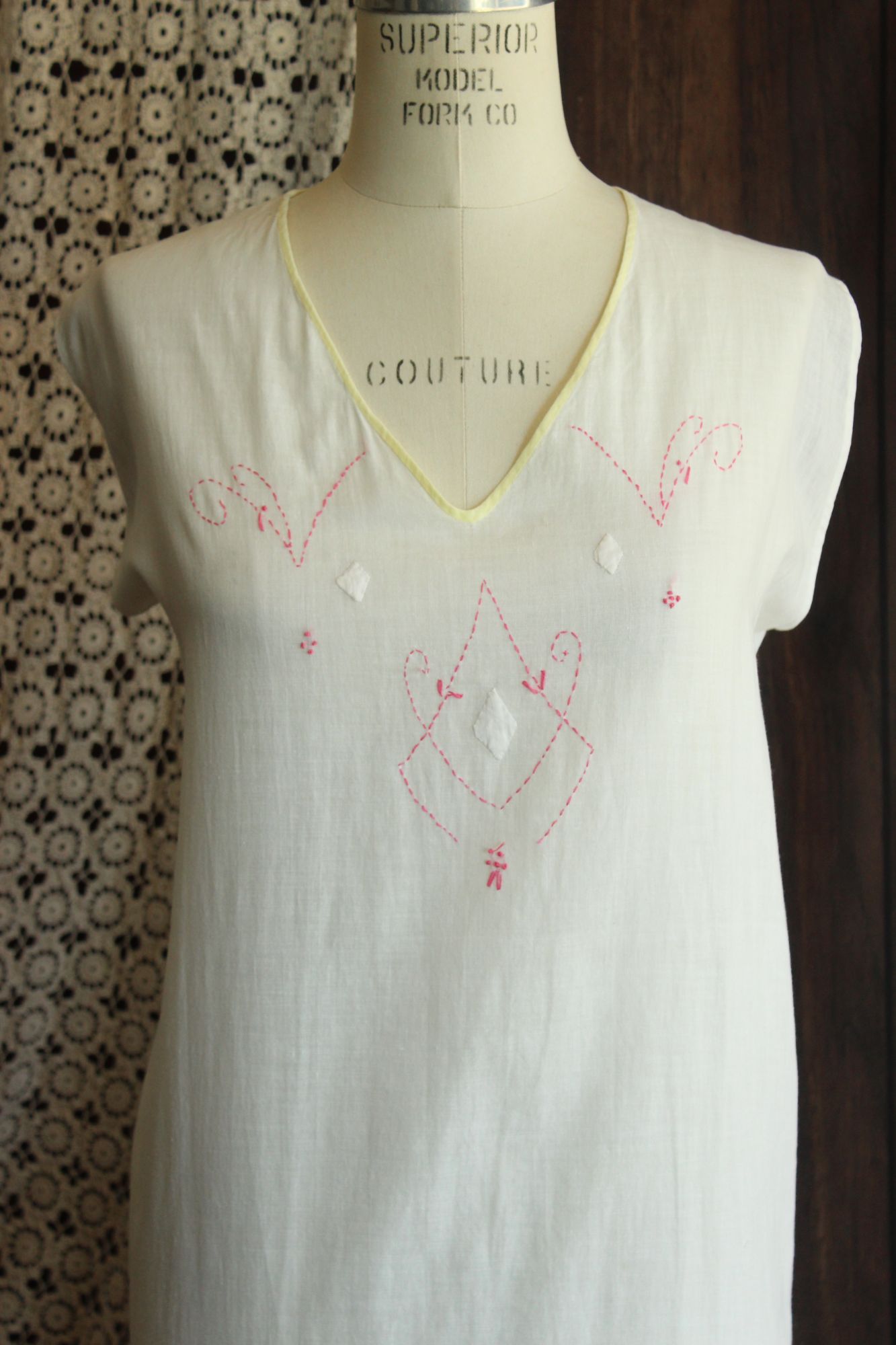 Antique 1910s 1920s White Cotton Embroidered Nightgown