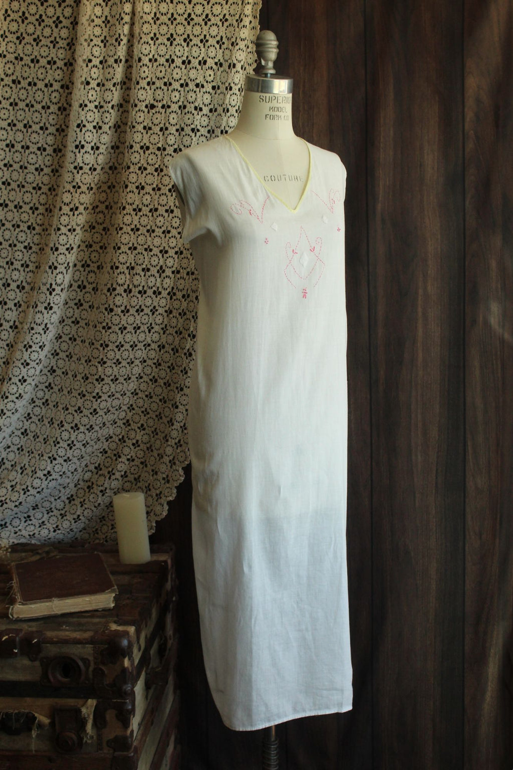 Antique 1910s 1920s White Cotton Embroidered Nightgown