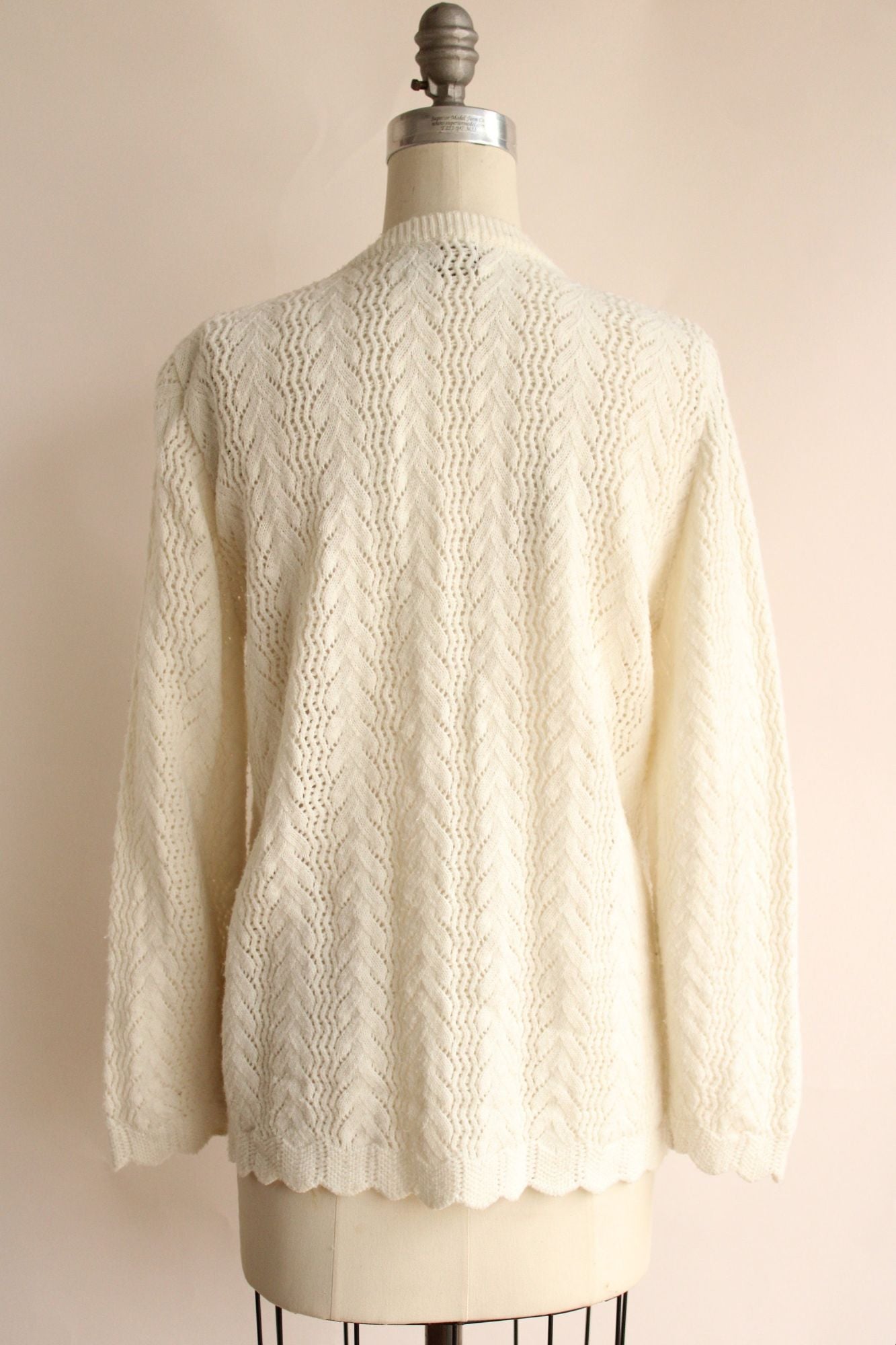 Vintage 1970s 1980s Wintuk, Traditions By Duet Pointelle Knit Winter White Cardigan