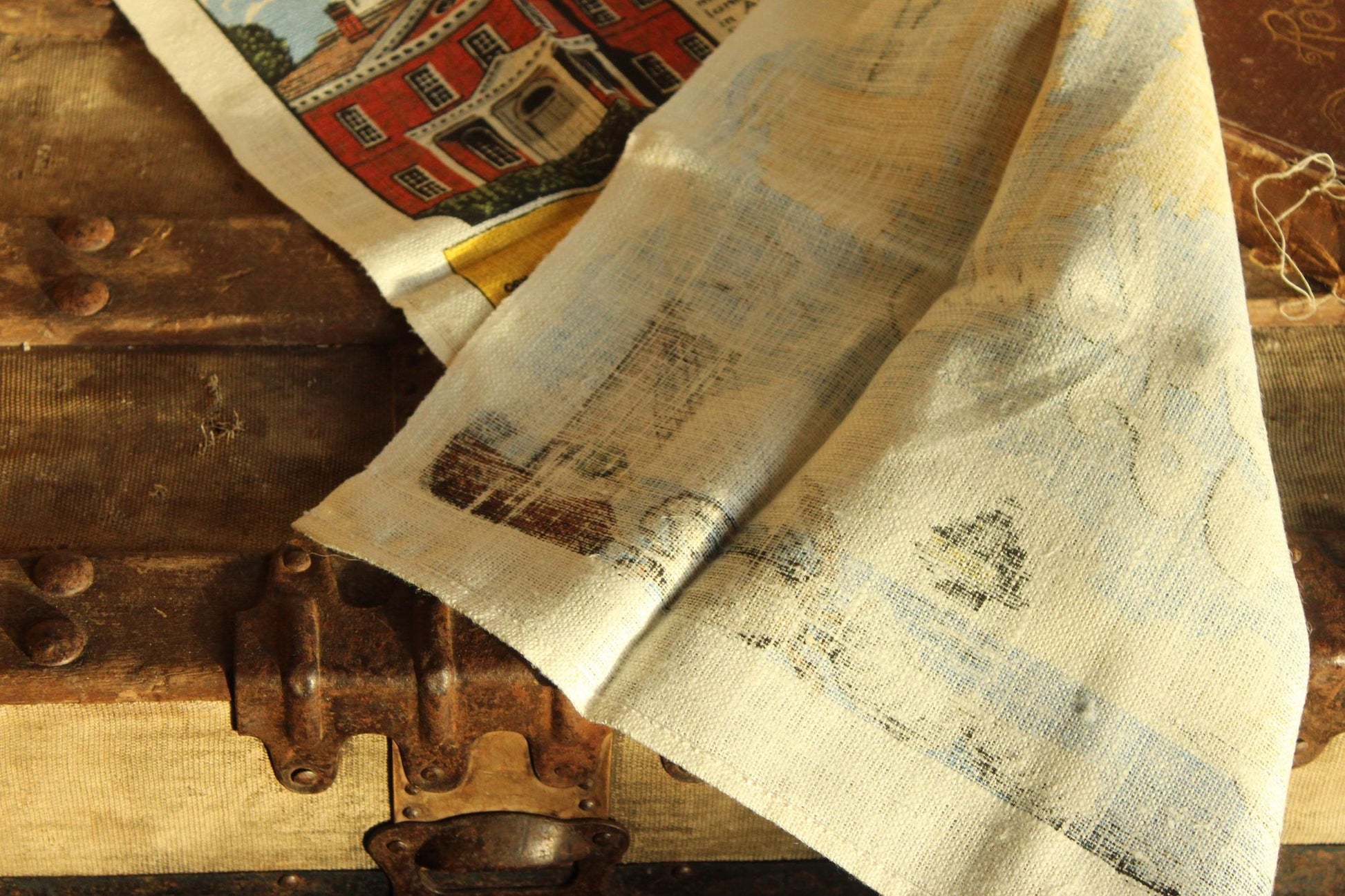 Vintage Maryland Souvenir State Landmark Towel