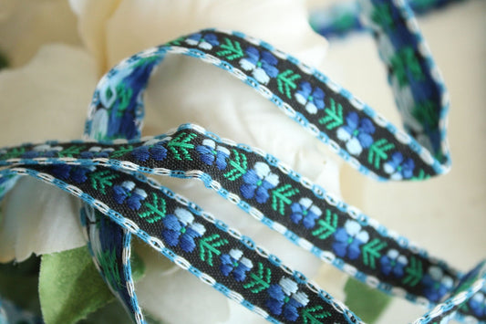 Vintage Embroidered Ribbon Trim Floral Blue Black And White  1/2", 2 yards