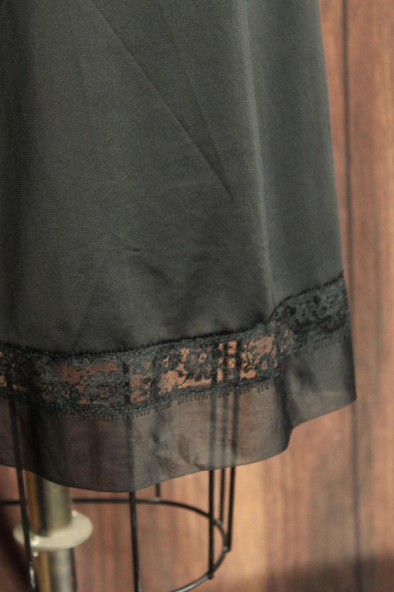 Vintage 1950s Volup Van Raalte Sauvette Black Slip Size 40