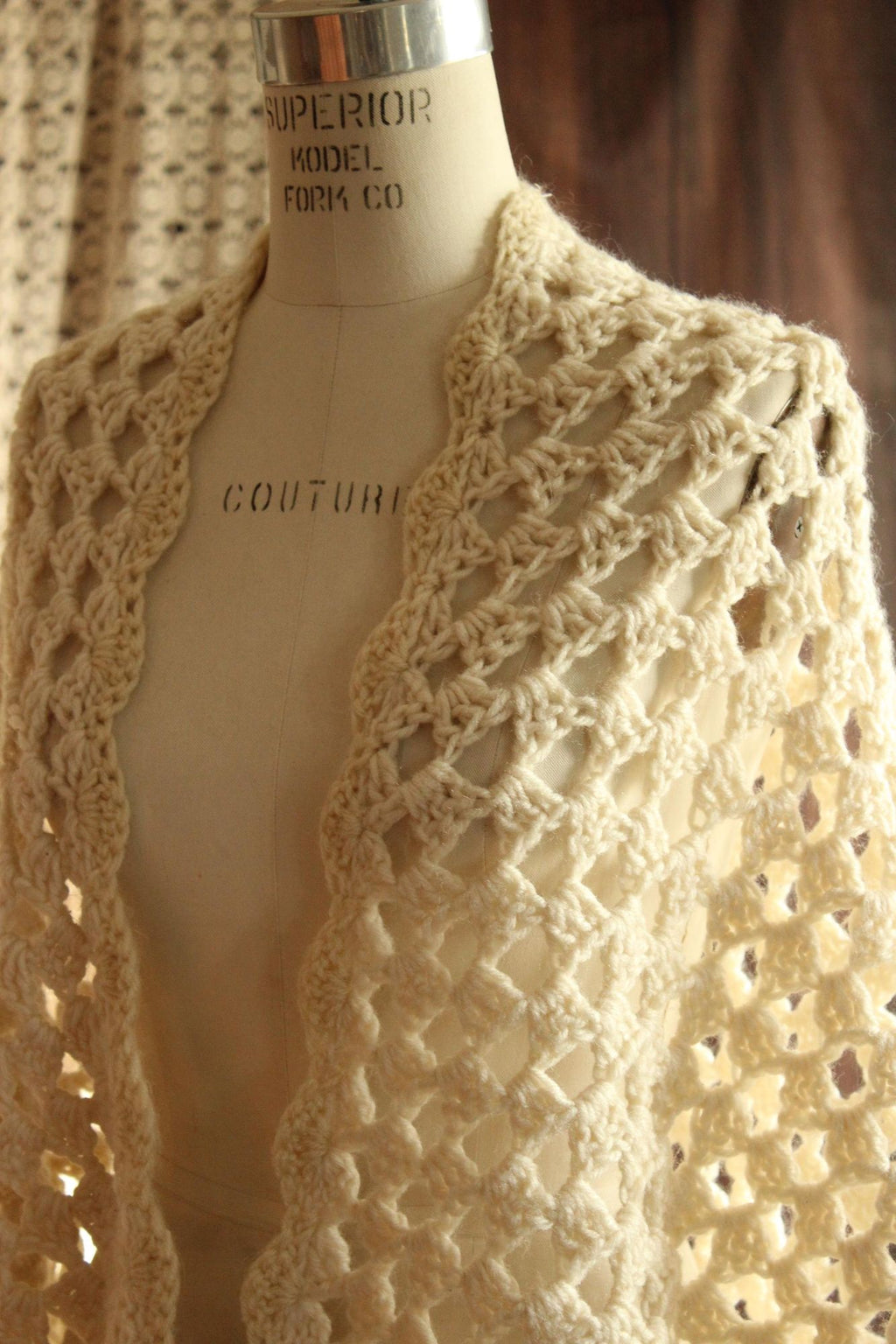 Vintage 1960s 1970s Shawl, Ivory Knit with Fringe Cape or Wrap