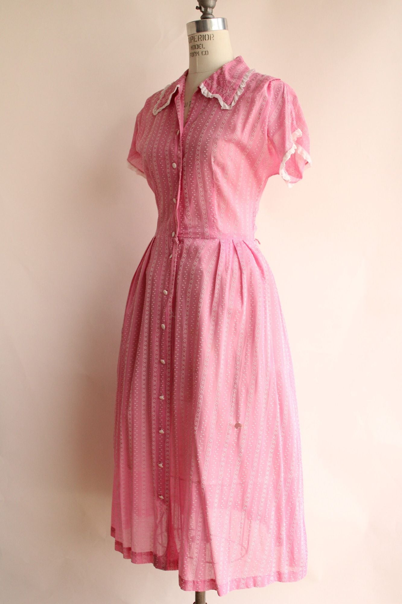 Vintage 1940s 1950s Pink Swiss Dot Cotton Shirtwaist Dress