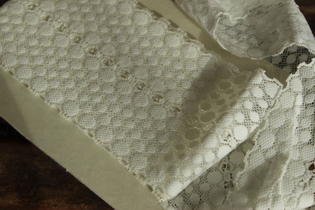 Vintage 1980s 1990s Stretch Lace Trim, White, 2 yards, 6.75" wide