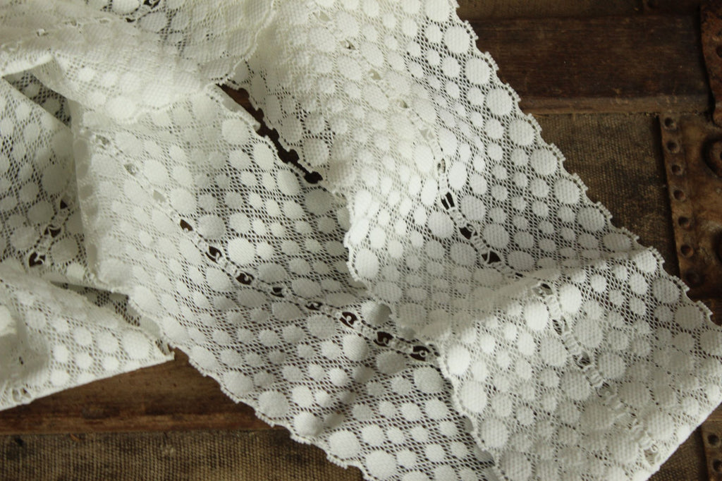 Vintage 1980s 1990s Stretch Lace Trim, White, 2 yards, 6.75" wide