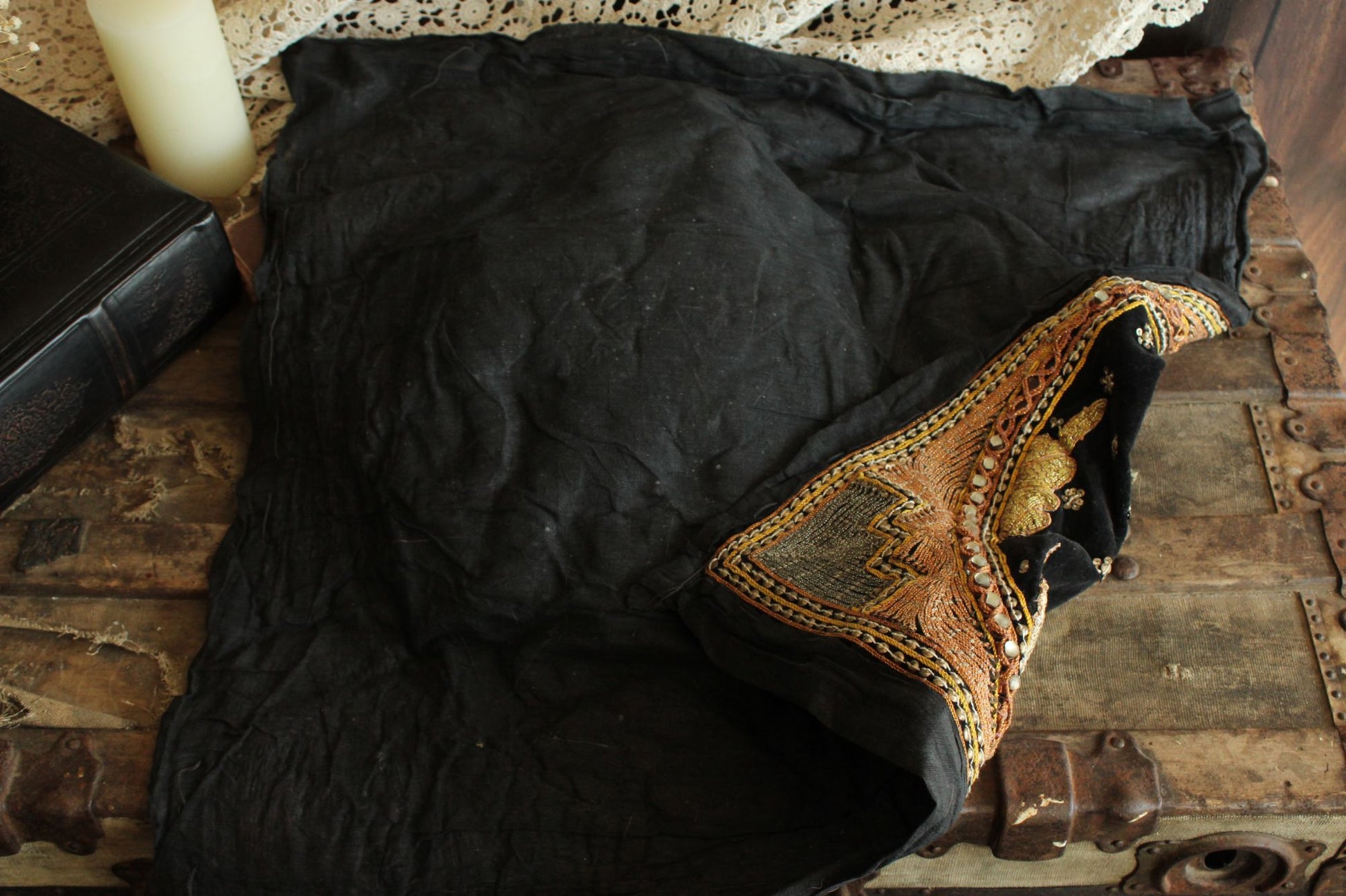 Vintage 1940s Kalaga Wall Hanging