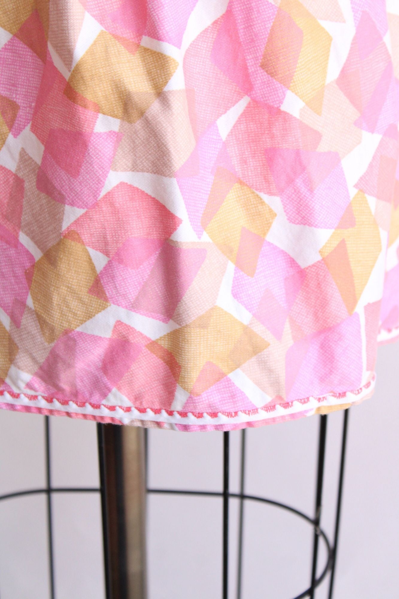 Vintage 1960s Pink and Yellow Geometric Print Cotton Half Apron