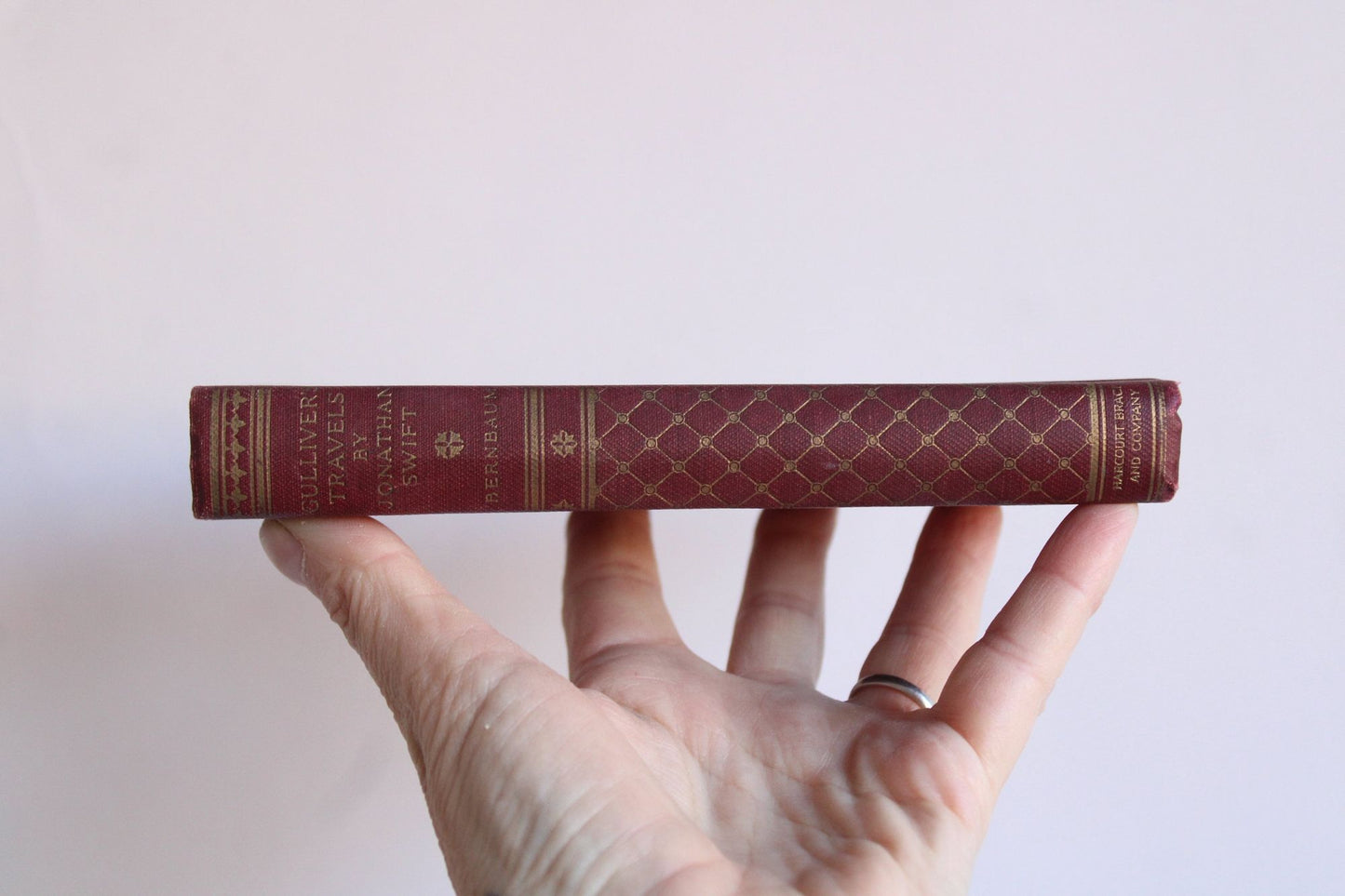 Vintage Antique 1920s Book, "Gulliver's Travels", by Jonathan Swift