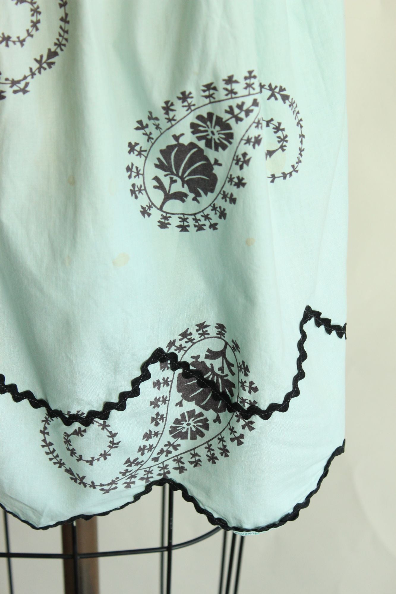 Vintage 1960s Apron, Mint Green and Black Cotton Half Apron with Ricrac Trim