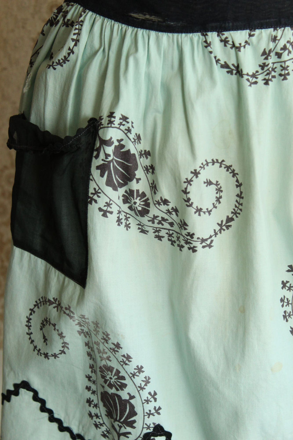 Vintage 1960s Apron, Mint Green and Black Cotton Half Apron with Ricrac Trim