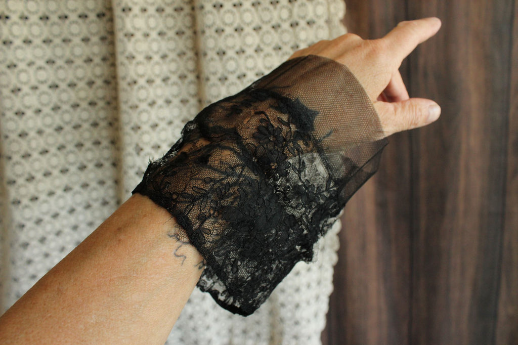 Antique Early 1900s Cuffs in Black Lace