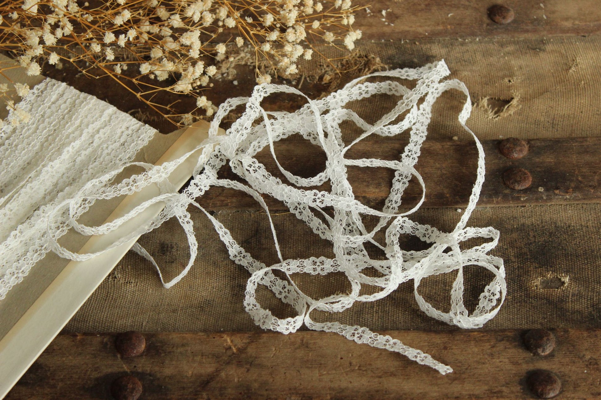 Vintage White Lace Trim, 7/16" wide 2 yards
