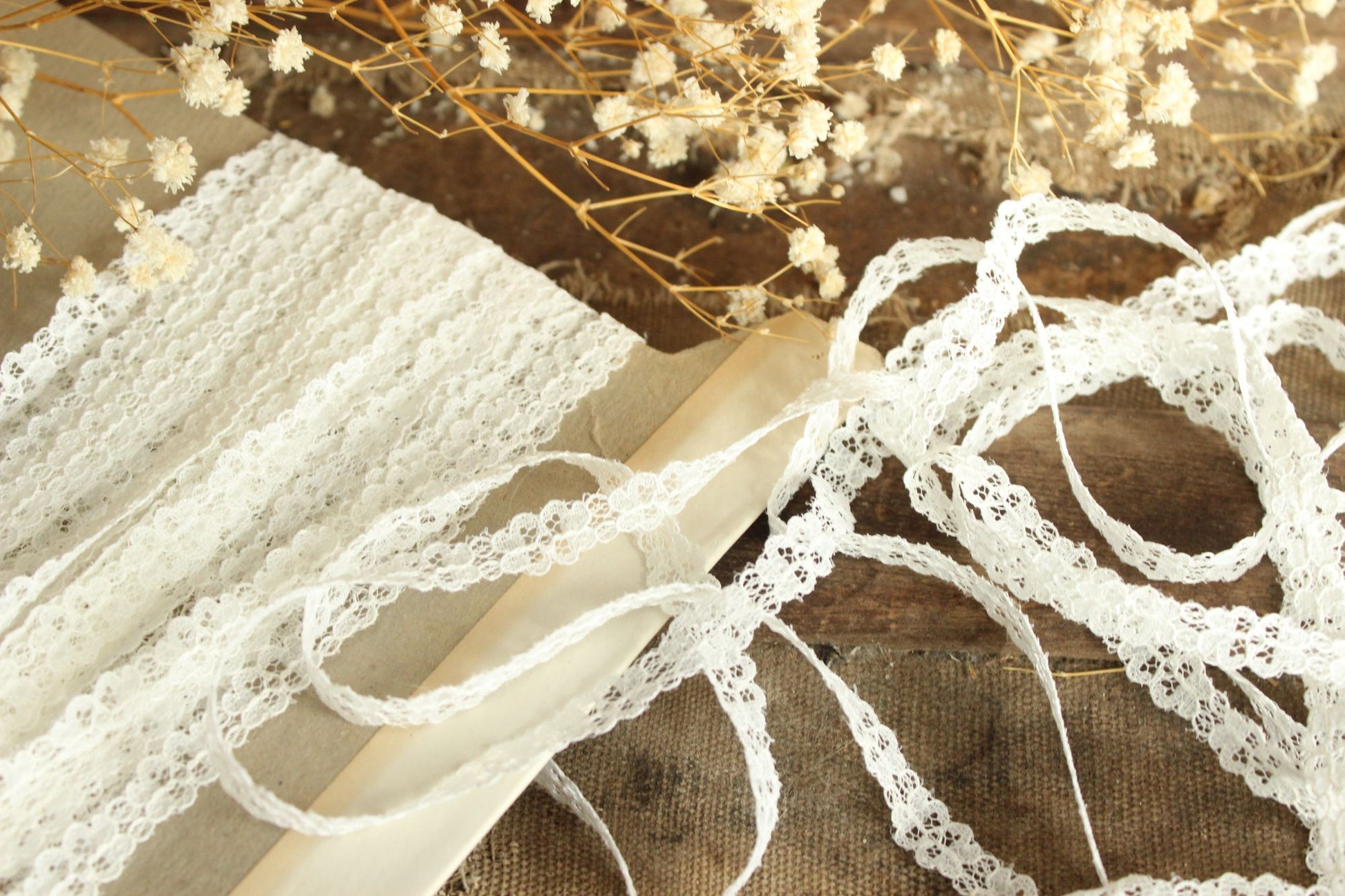 Vintage White Lace Trim, 7/16" wide 2 yards